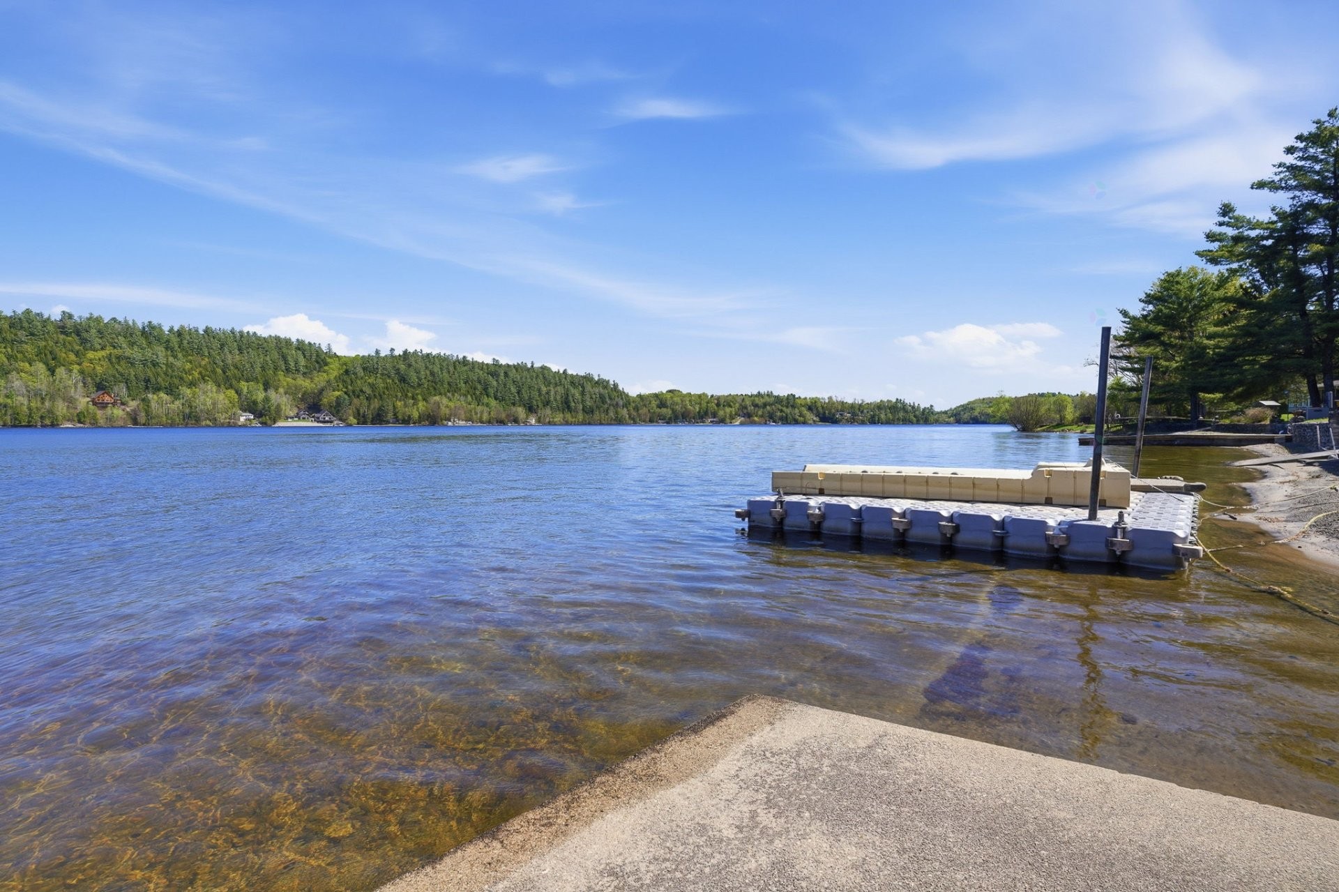 









940


4e Rang S.

,
Lac-Simon,




QC
J0V1E0

