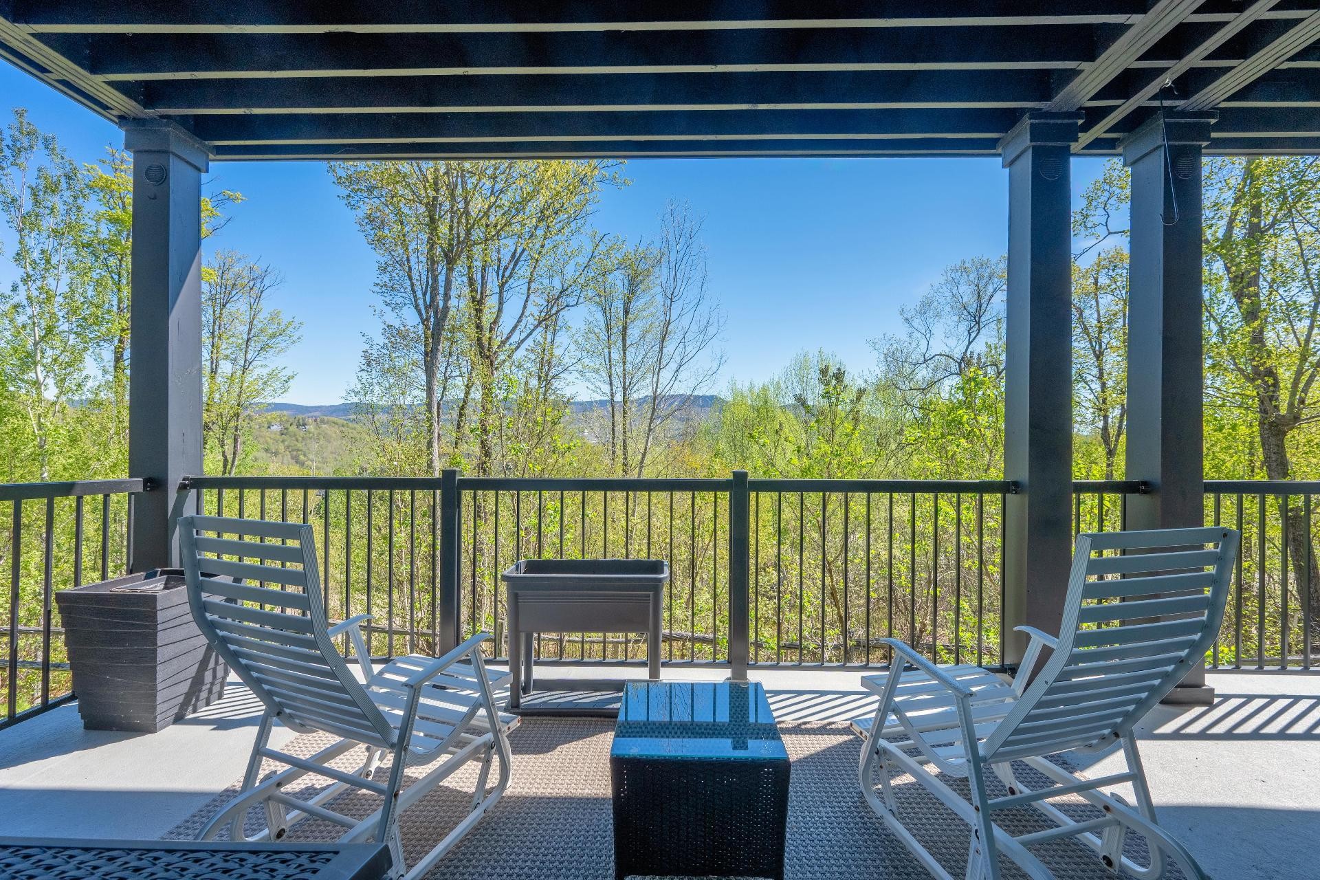 









250


Rue du Mont-Plaisant

, 4,
Mont-Tremblant,




QC
J8E1L2

