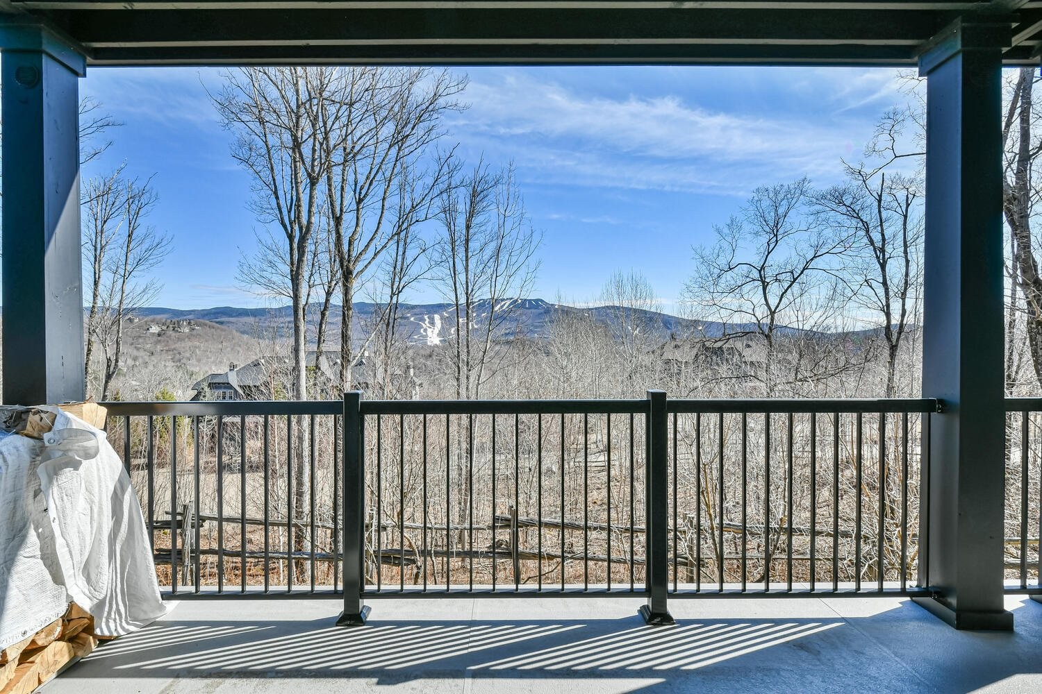 









250


Rue du Mont-Plaisant

, 4,
Mont-Tremblant,




QC
J8E1L2

