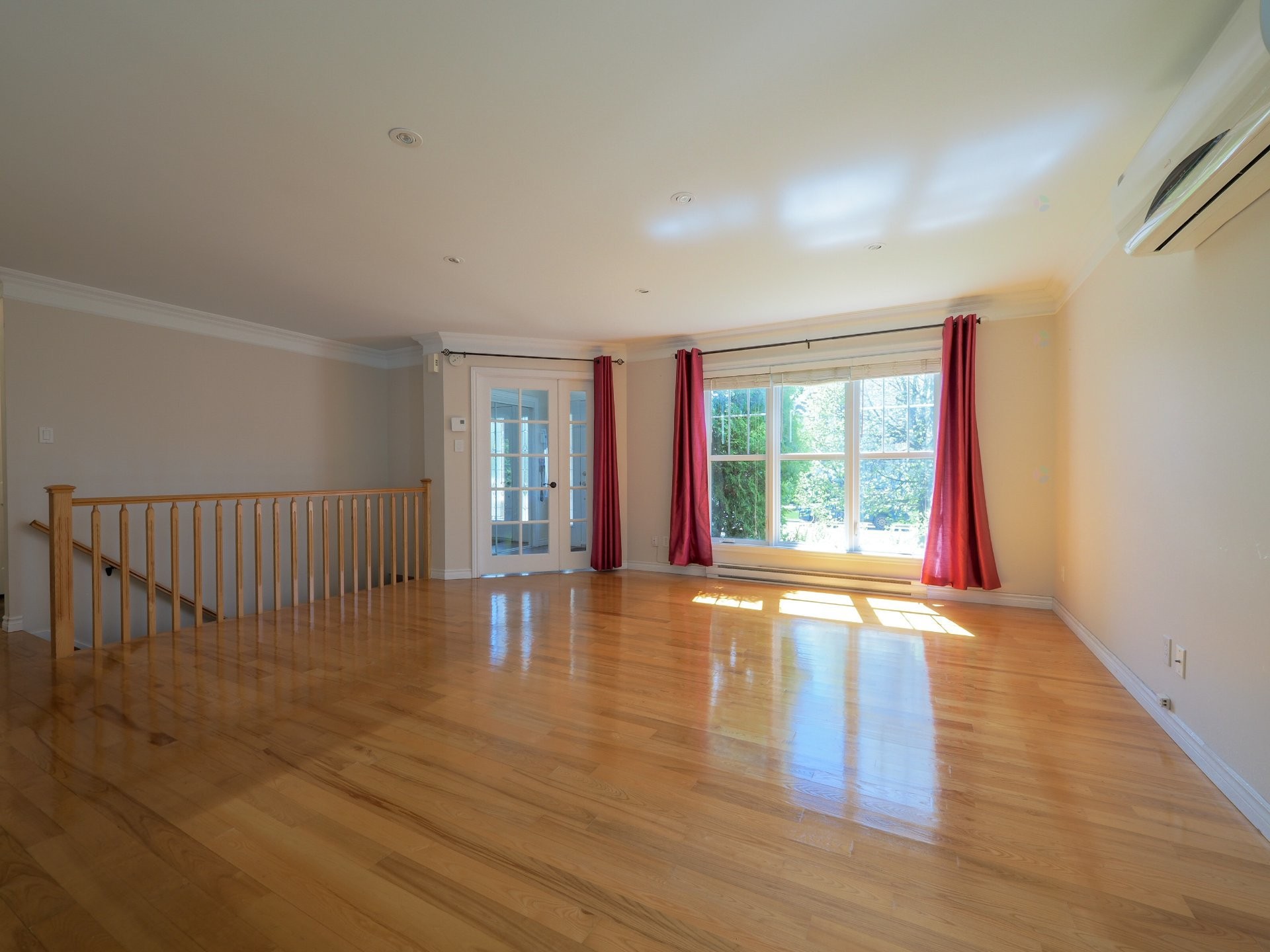 









1850


Rue de Bruxelles

,
Trois-Rivières,




QC
G0W0C1

