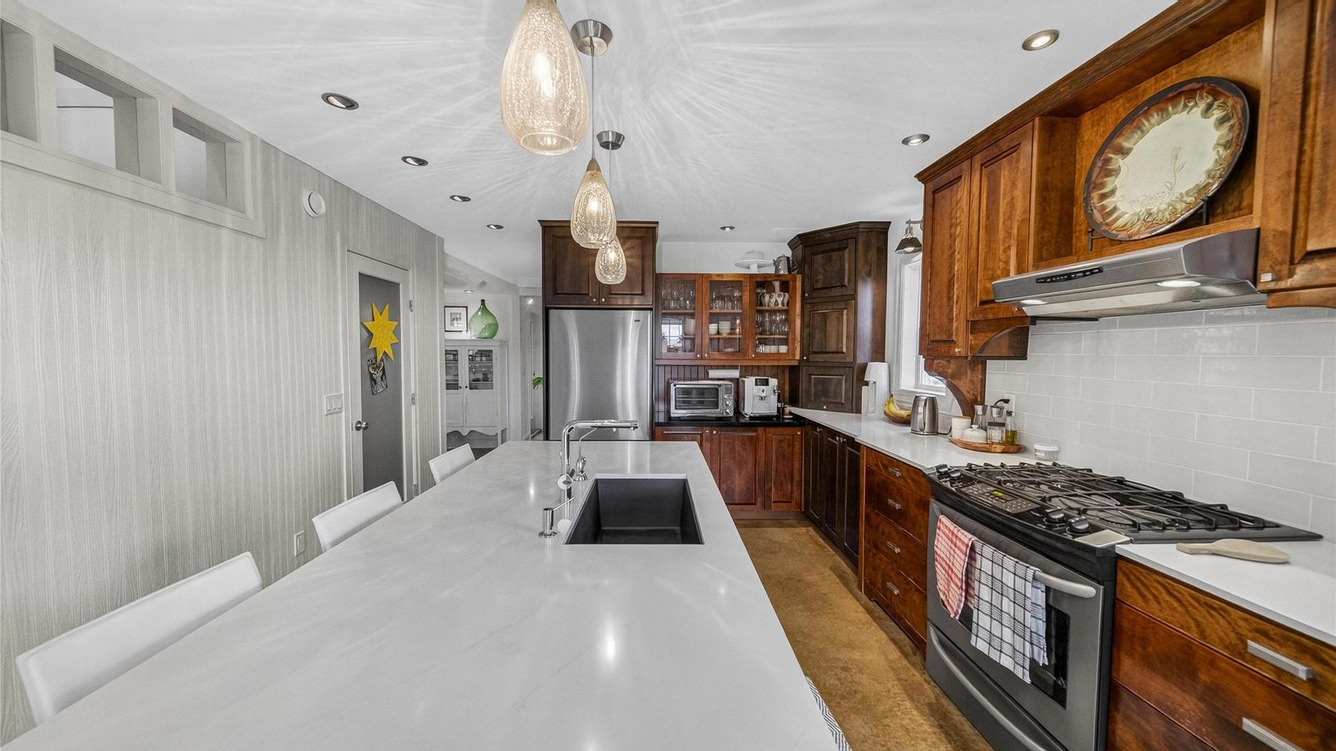 









1004


15th

Street,
Cranbrook,




BC
V1C 5V2


