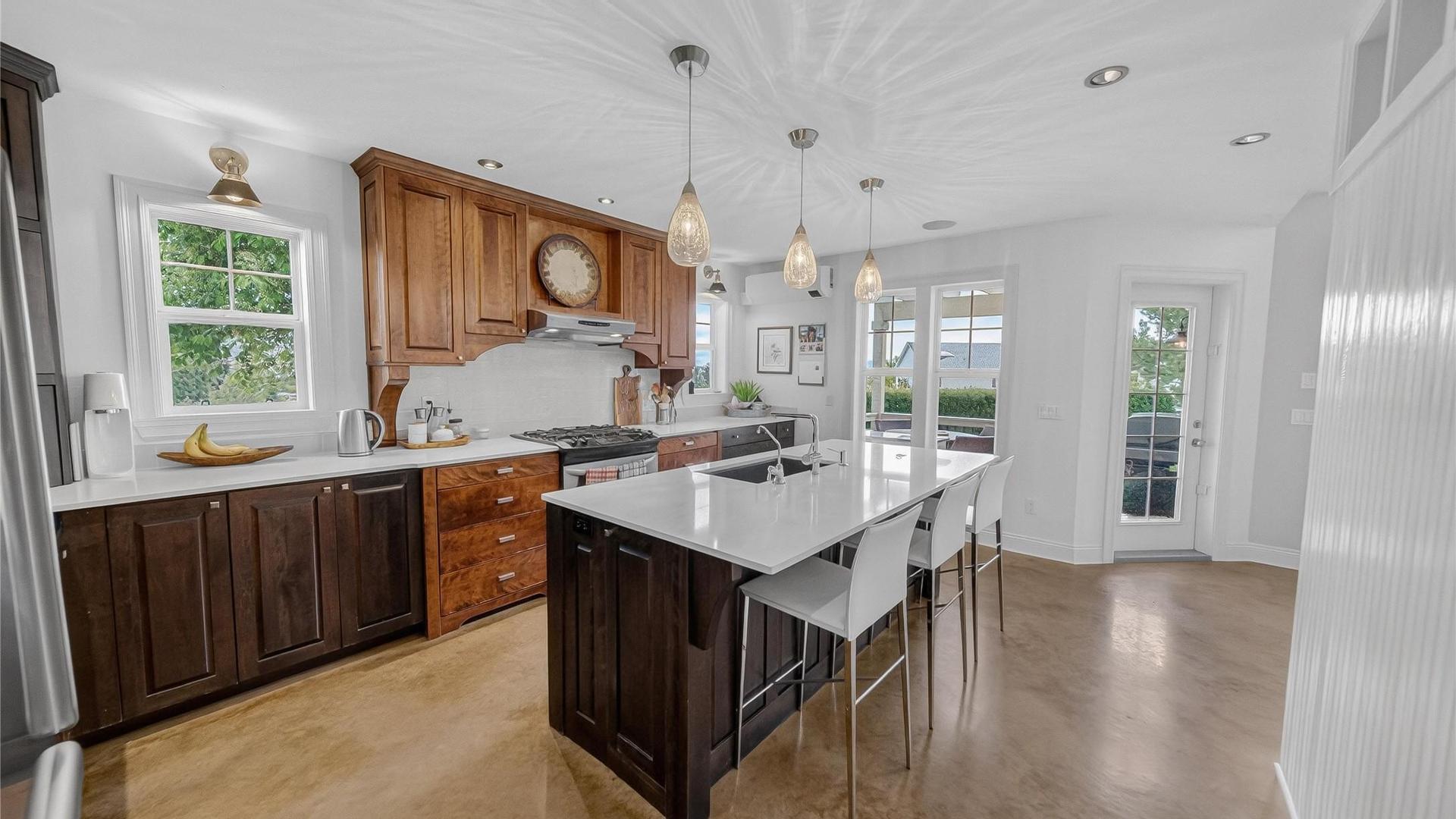 









1004


15th

Street,
Cranbrook,




BC
V1C 5V2

