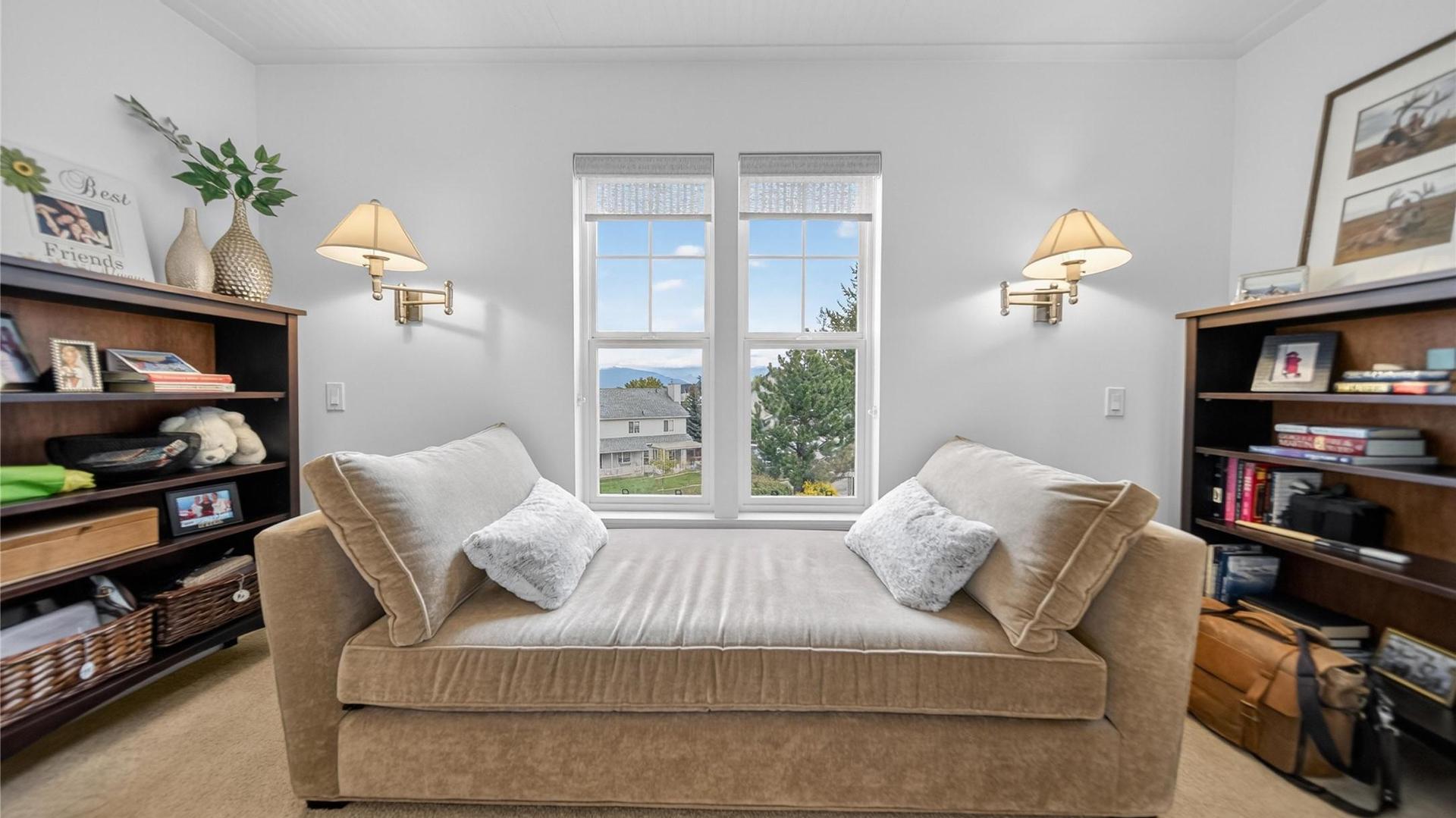 









1004


15th

Street,
Cranbrook,




BC
V1C 5V2

