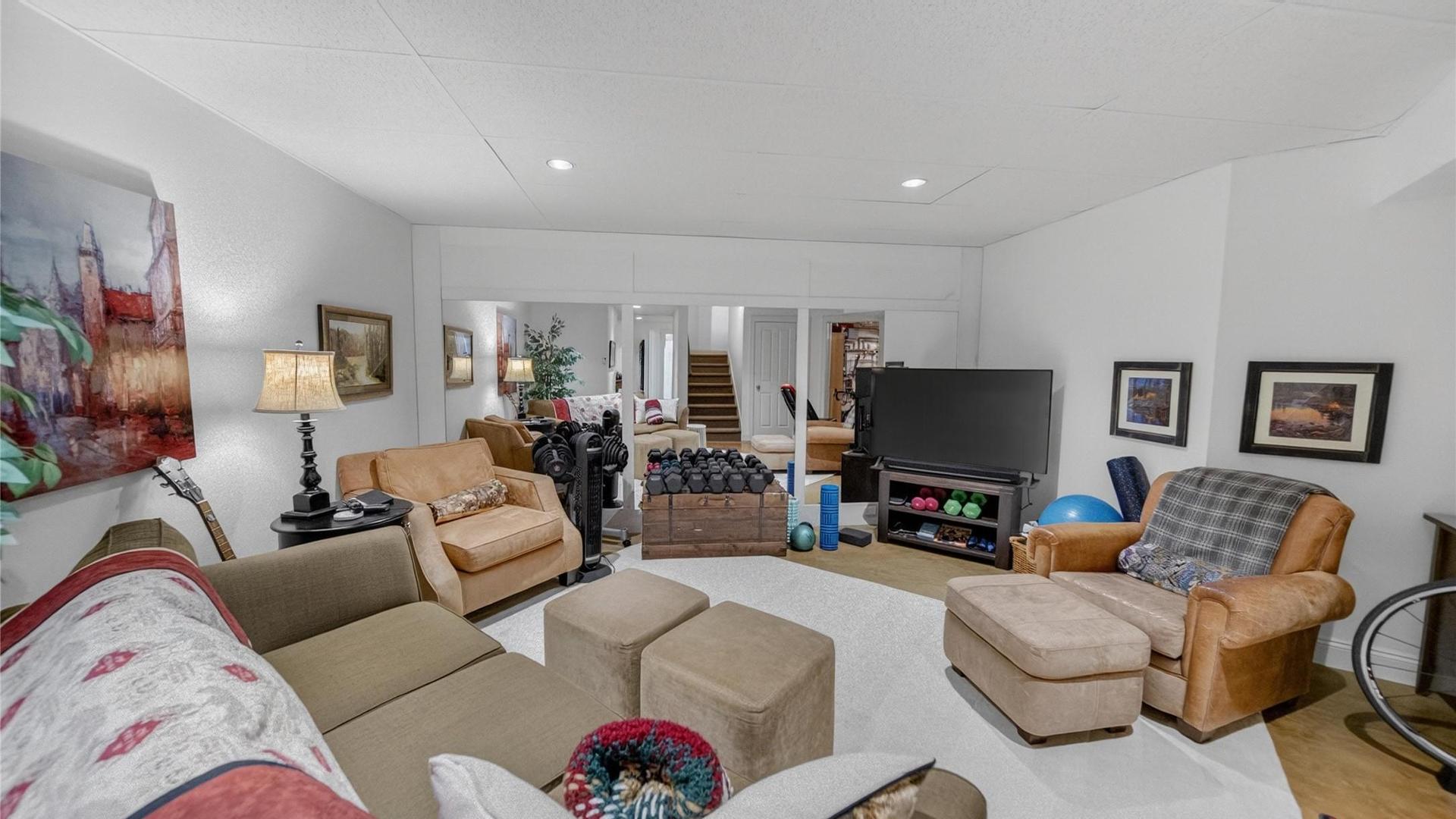 









1004


15th

Street,
Cranbrook,




BC
V1C 5V2

