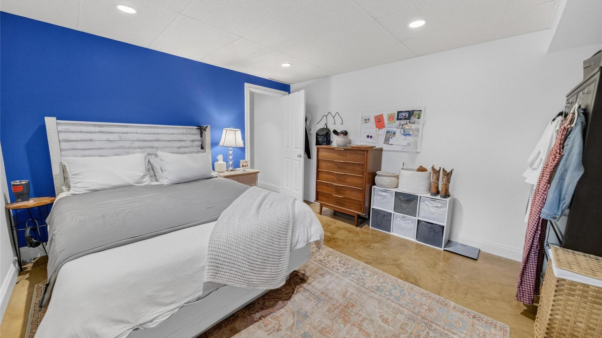 









1004


15th

Street,
Cranbrook,




BC
V1C 5V2

