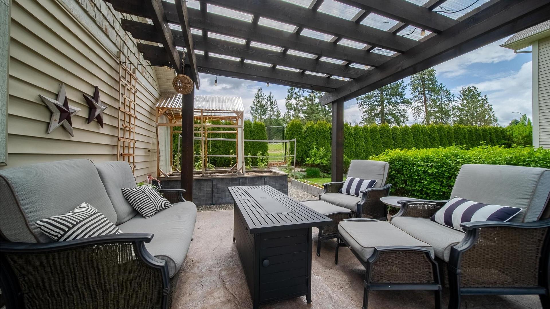 









1004


15th

Street,
Cranbrook,




BC
V1C 5V2

