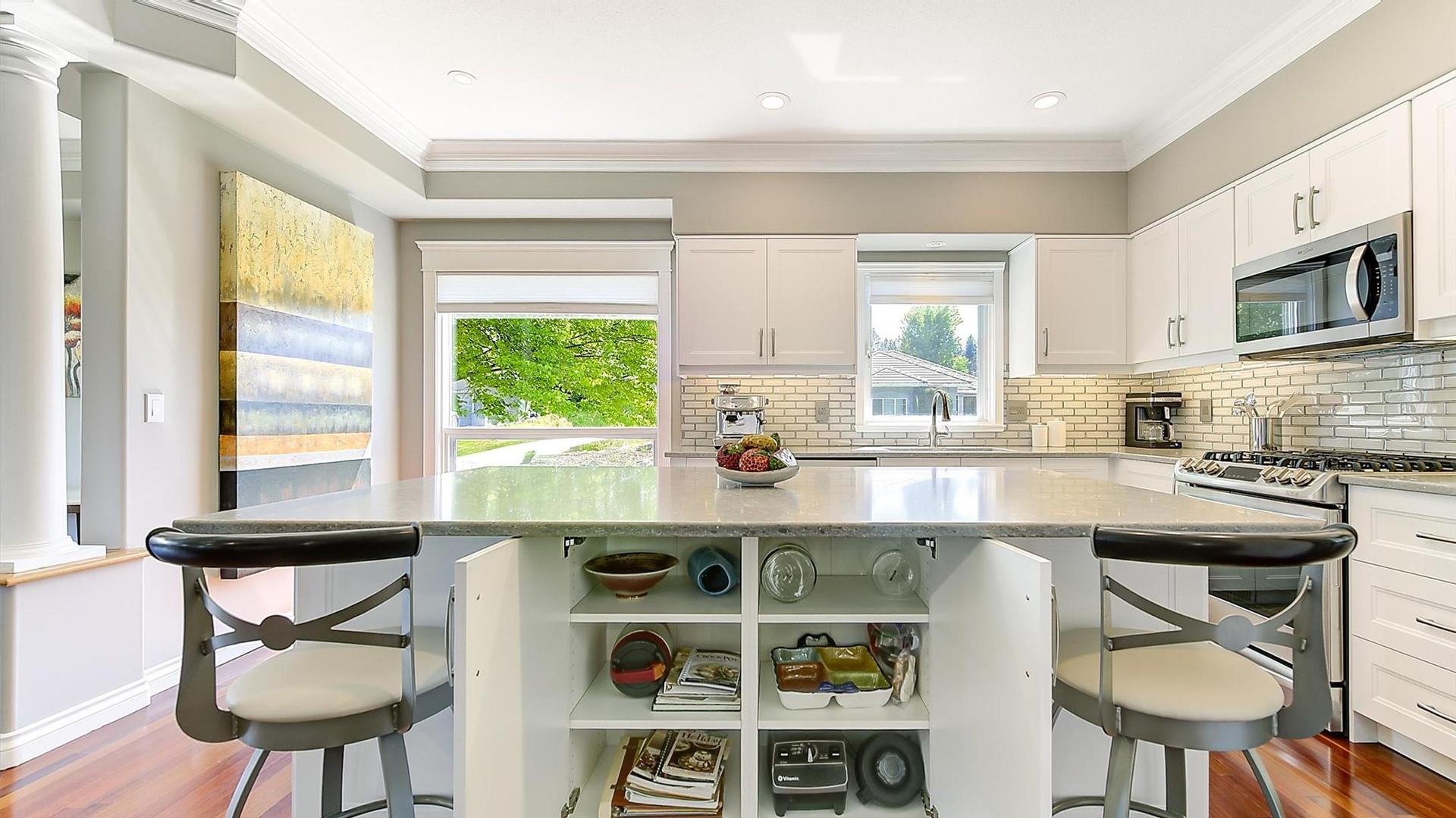 









3077


Quail

Crescent,
Kelowna,




BC
V1V 2A1

