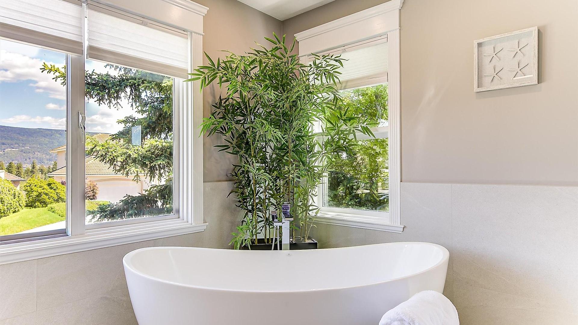 









3077


Quail

Crescent,
Kelowna,




BC
V1V 2A1


