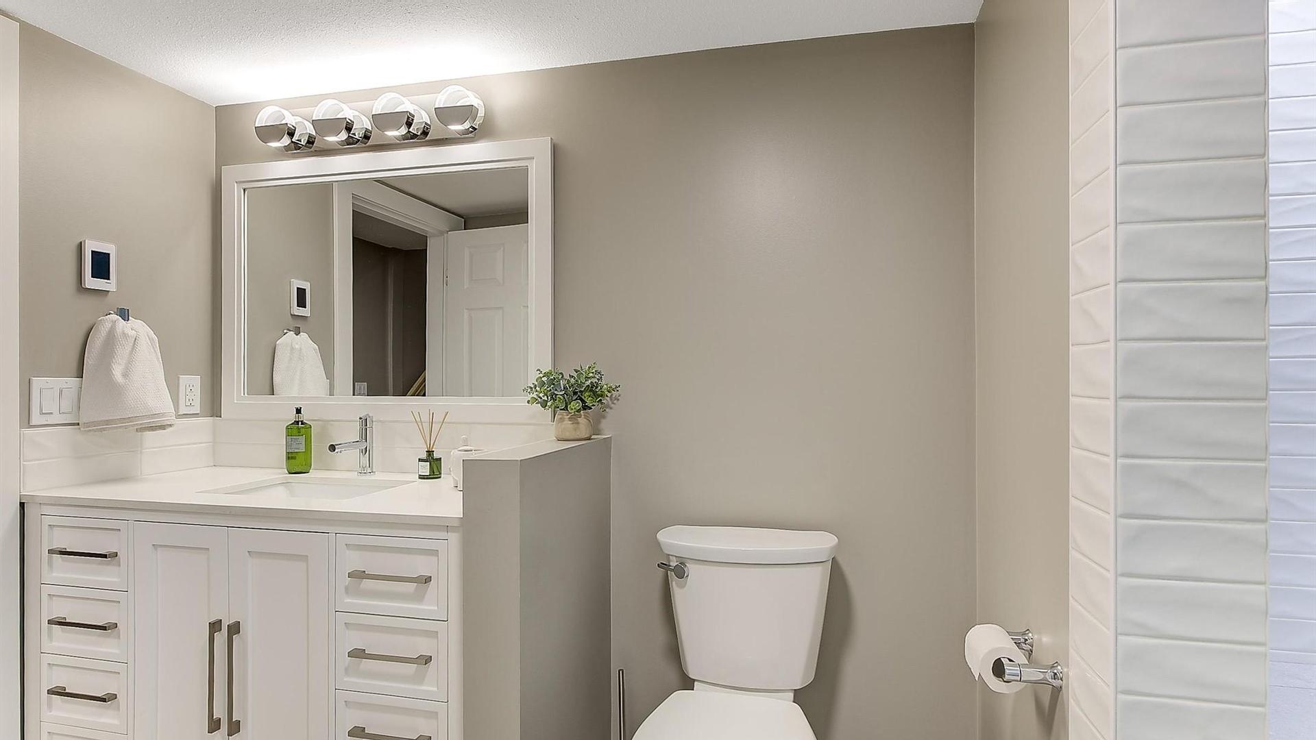 









3077


Quail

Crescent,
Kelowna,




BC
V1V 2A1

