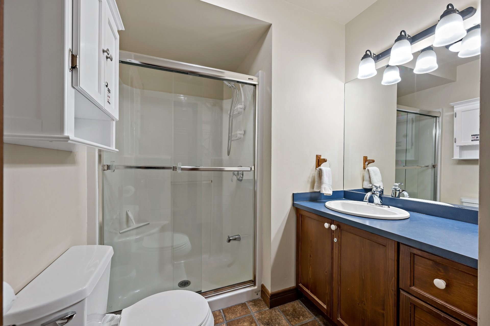 









166


Rue du Mont-Plaisant

, 1,
Mont-Tremblant,




QC
J8E1L2

