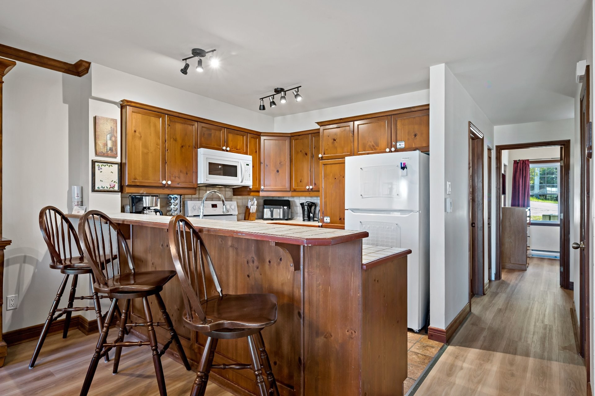 









166


Rue du Mont-Plaisant

, 1,
Mont-Tremblant,




QC
J8E1L2

