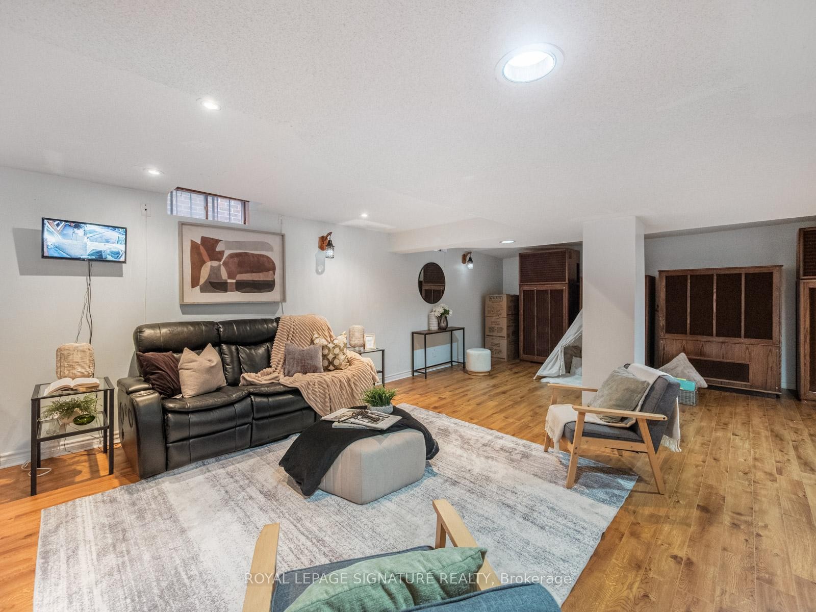 









171


Hupfield

Trail,
Toronto,




ON
M1B 4P1

