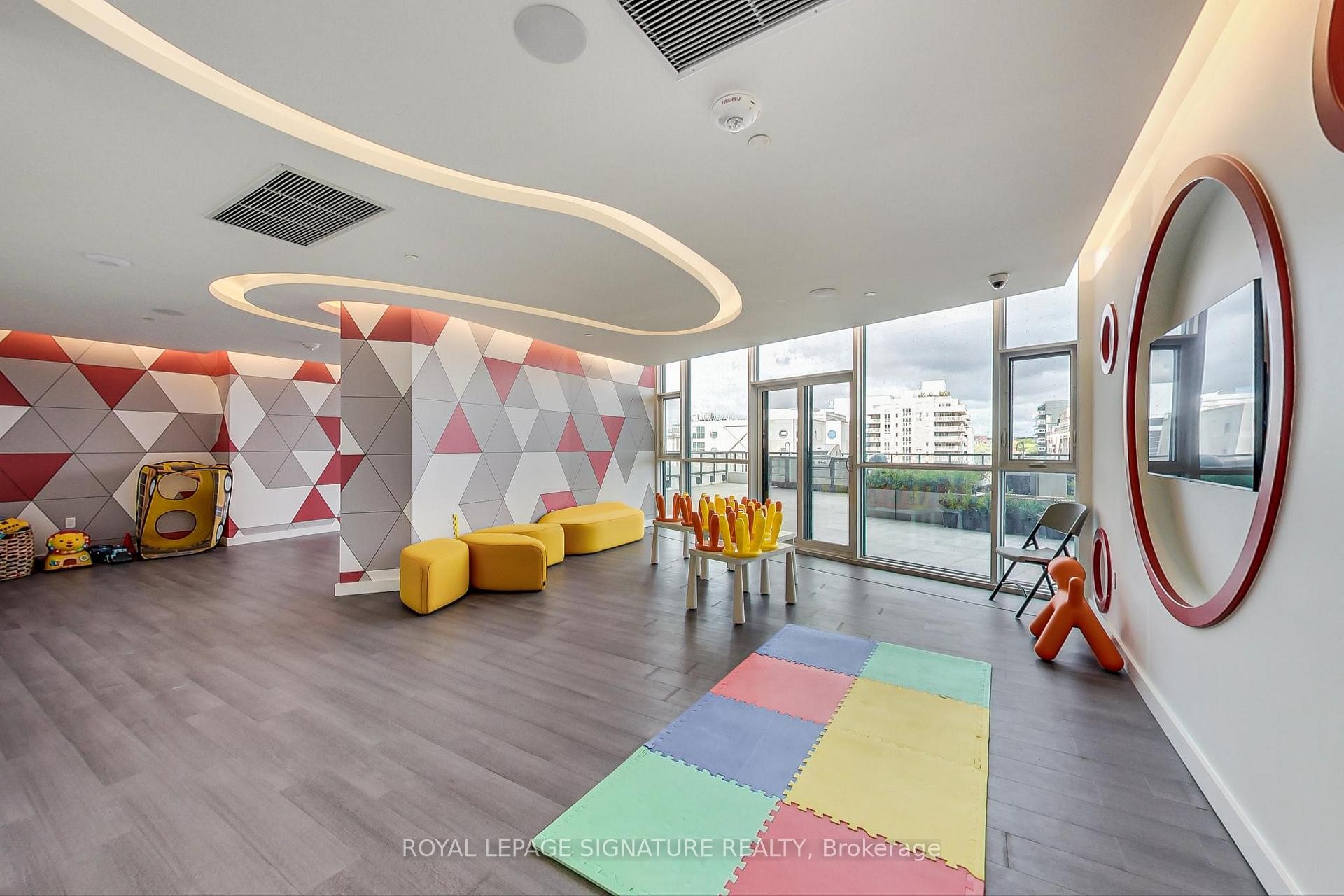 









50


Ordnance

Street, 607,
Toronto,




ON
M6K 0C9

