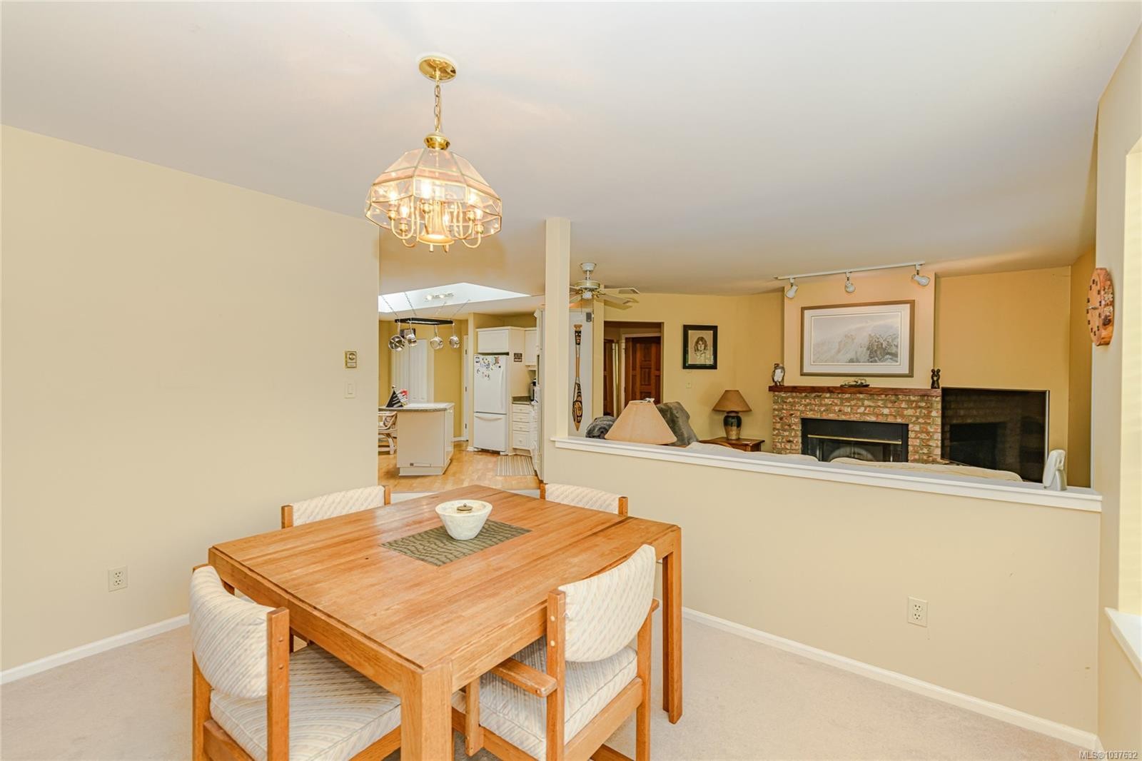 









204


Cormorant

Cres,
Salt Spring,




BC
V8K 1G8

