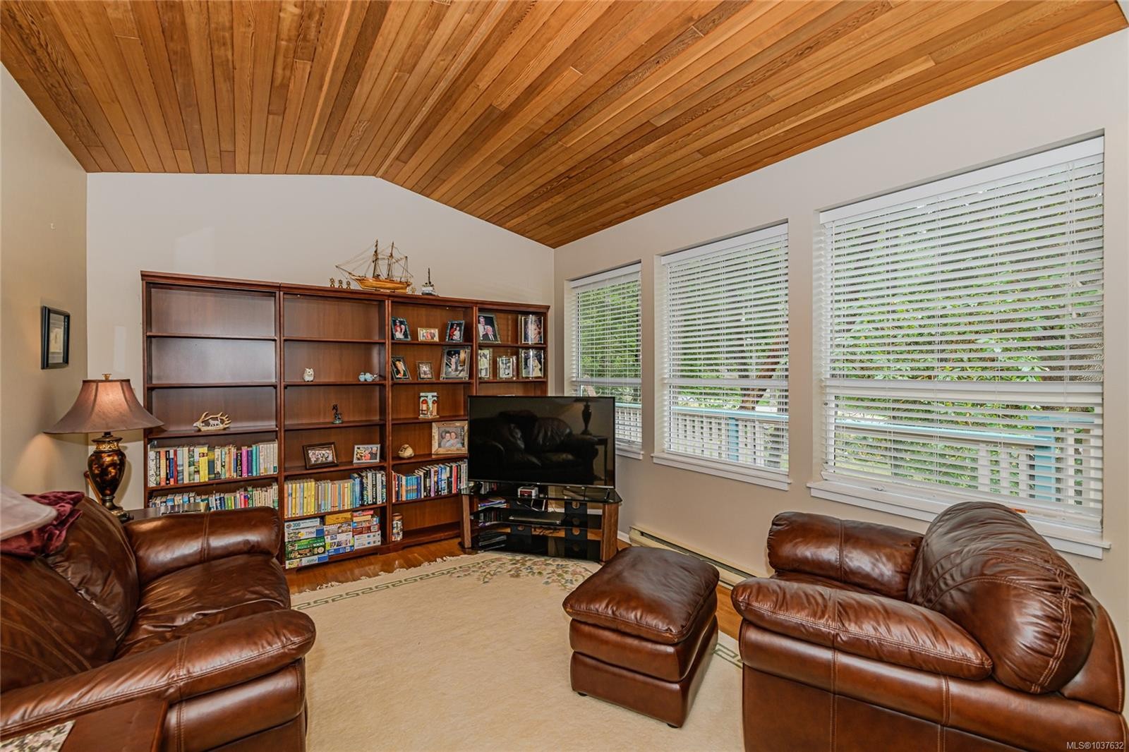 









204


Cormorant

Cres,
Salt Spring,




BC
V8K 1G8

