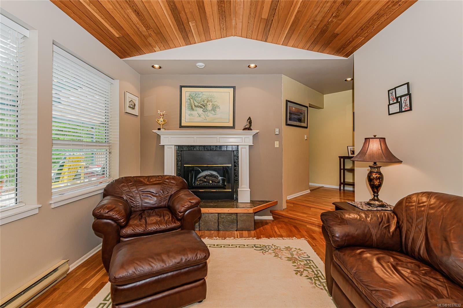 









204


Cormorant

Cres,
Salt Spring,




BC
V8K 1G8

