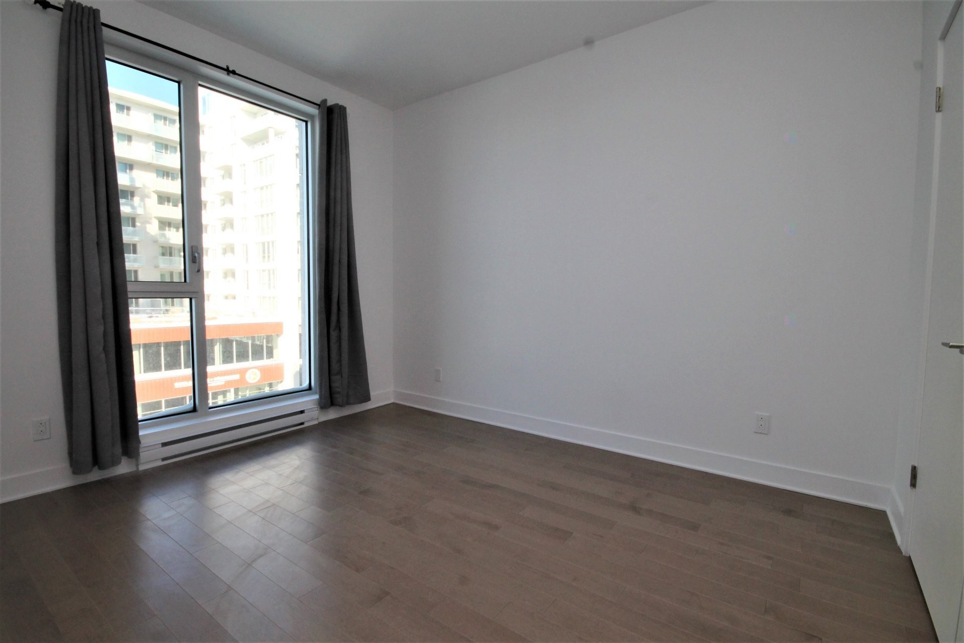









5265


Rue MacKenzie

, 604,
Montréal (Côte-des-Neiges/Notre-Dame-de-Grâce),




QC
H3W0B2

