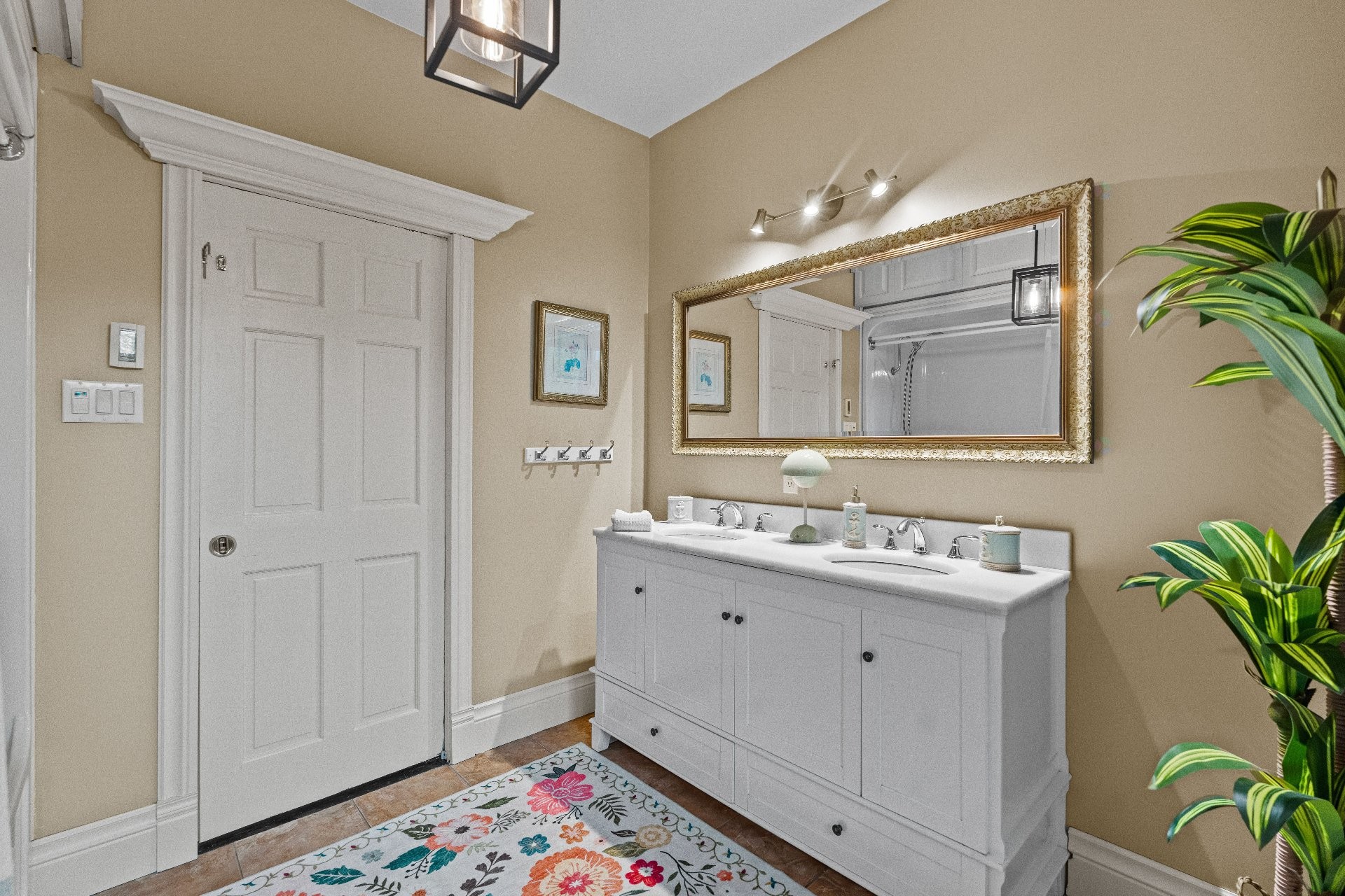 









9


Rue Francine

,
Grenville-sur-la-Rouge,




QC
J0V1B0

