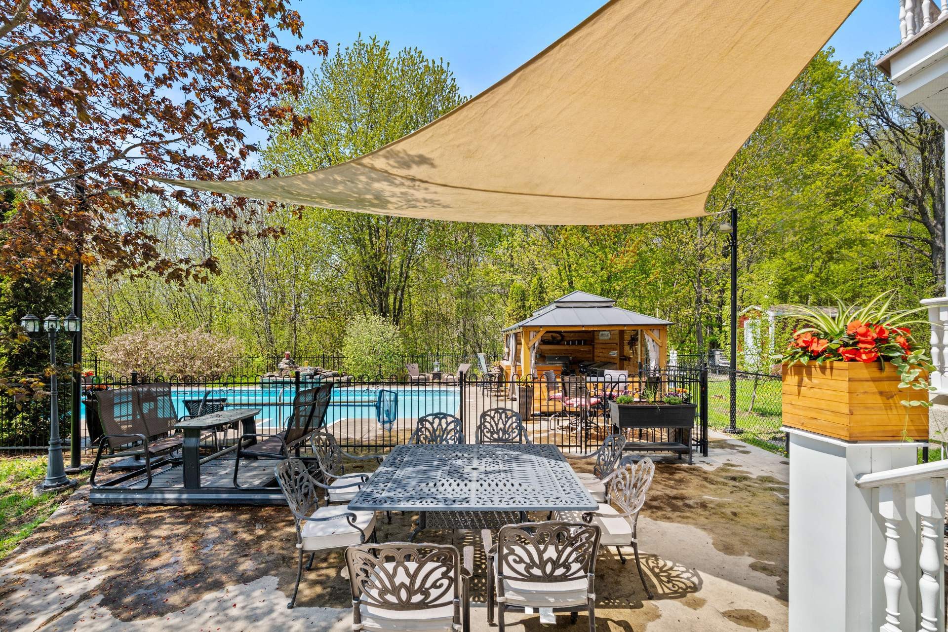 









9


Rue Francine

,
Grenville-sur-la-Rouge,




QC
J0V1B0

