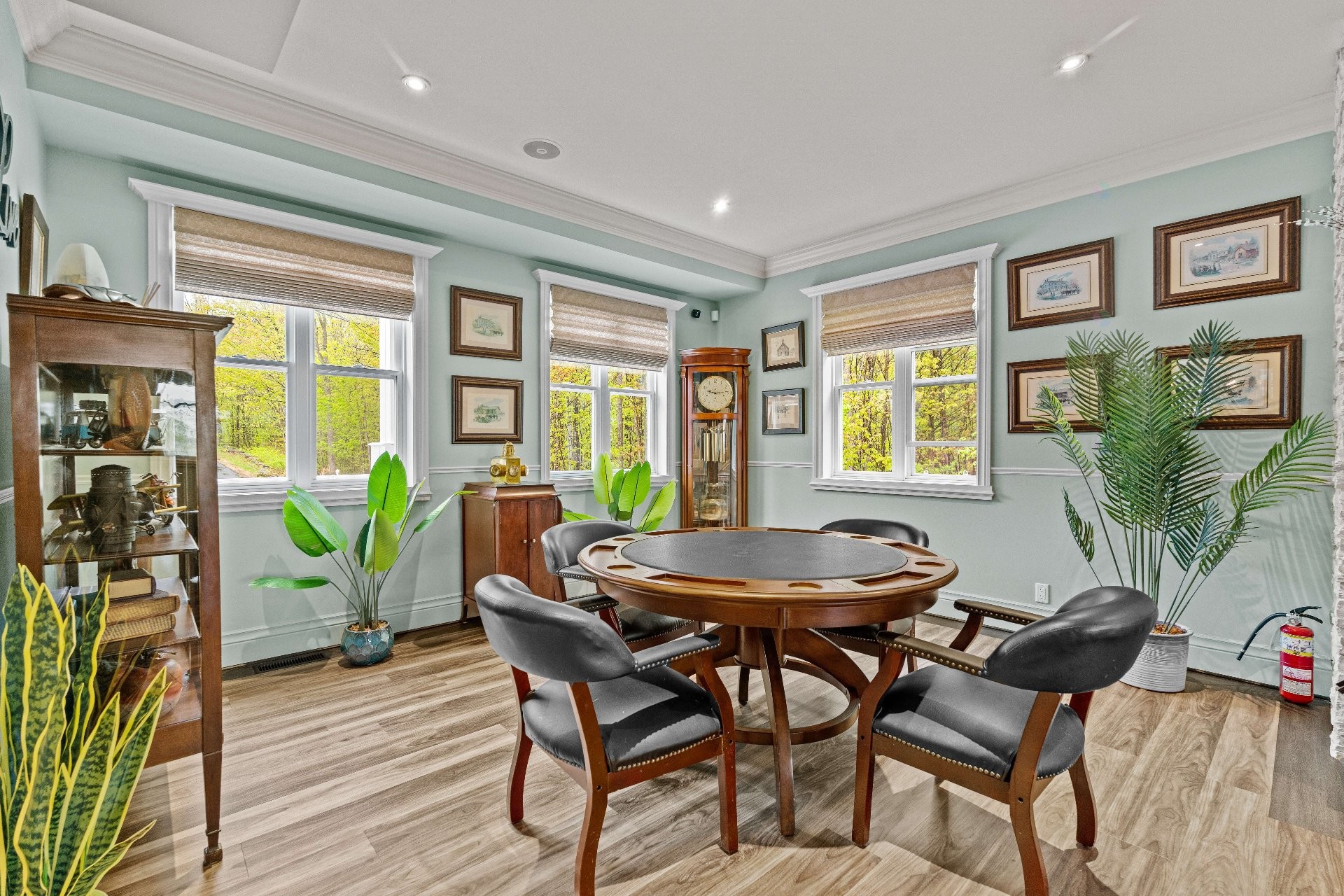 









9


Rue Francine

,
Grenville-sur-la-Rouge,




QC
J0V1B0

