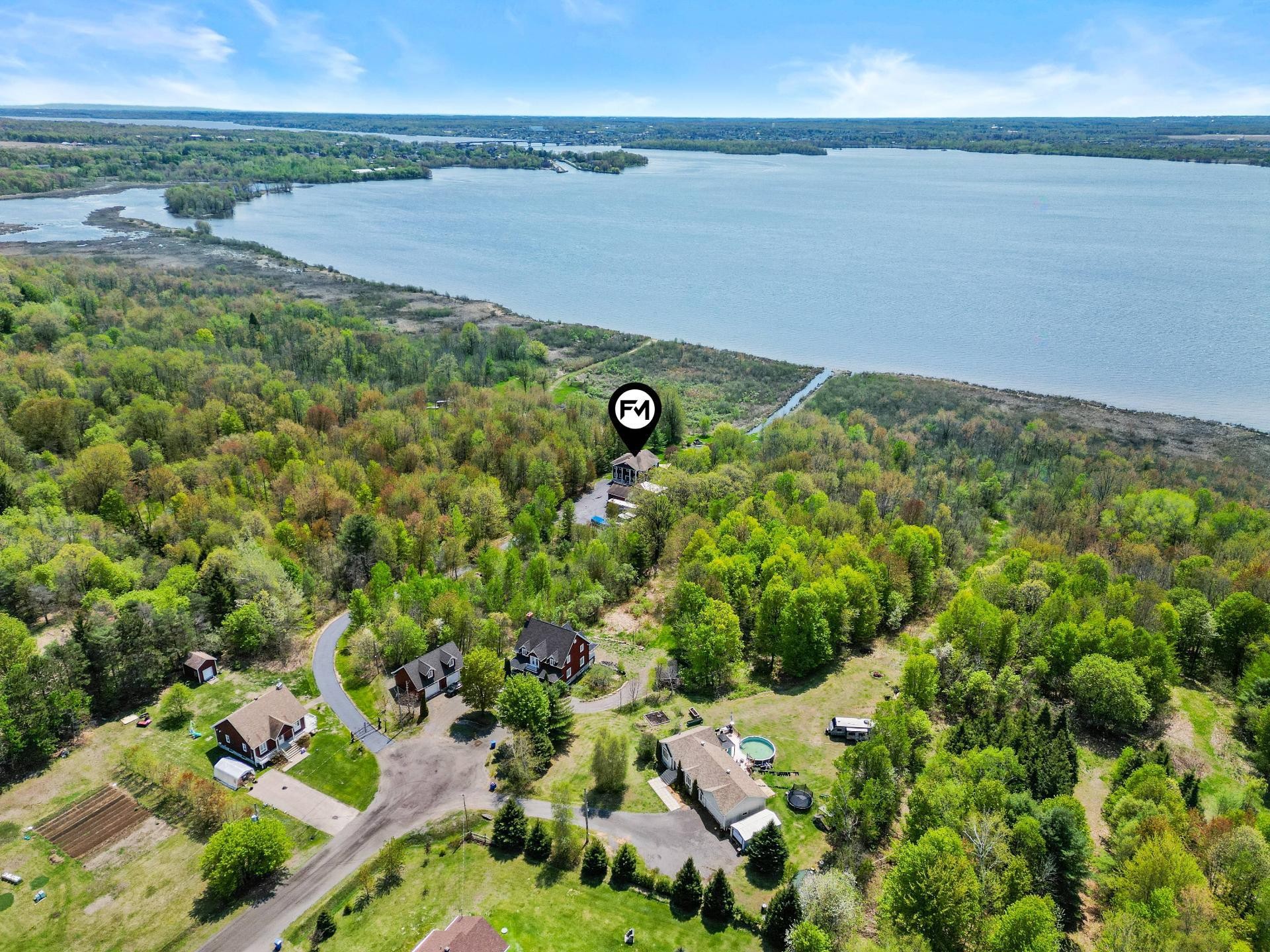 









9


Rue Francine

,
Grenville-sur-la-Rouge,




QC
J0V1B0

