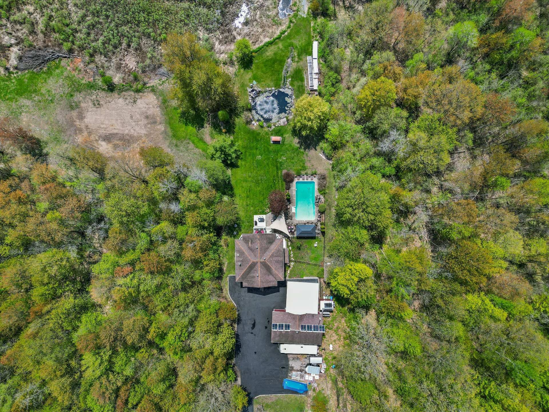 









9


Rue Francine

,
Grenville-sur-la-Rouge,




QC
J0V1B0

