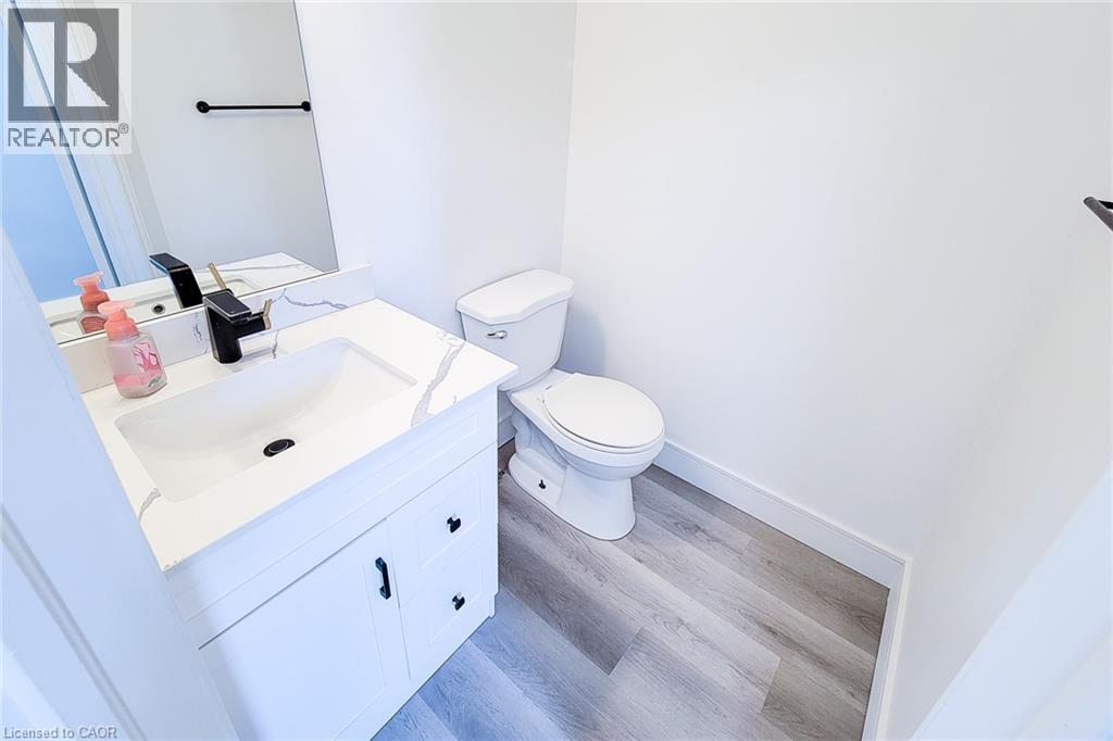 












1232 UPPER GAGE Avenue Unit# 2

,
Hamilton,




Ontario
L8W1E4

