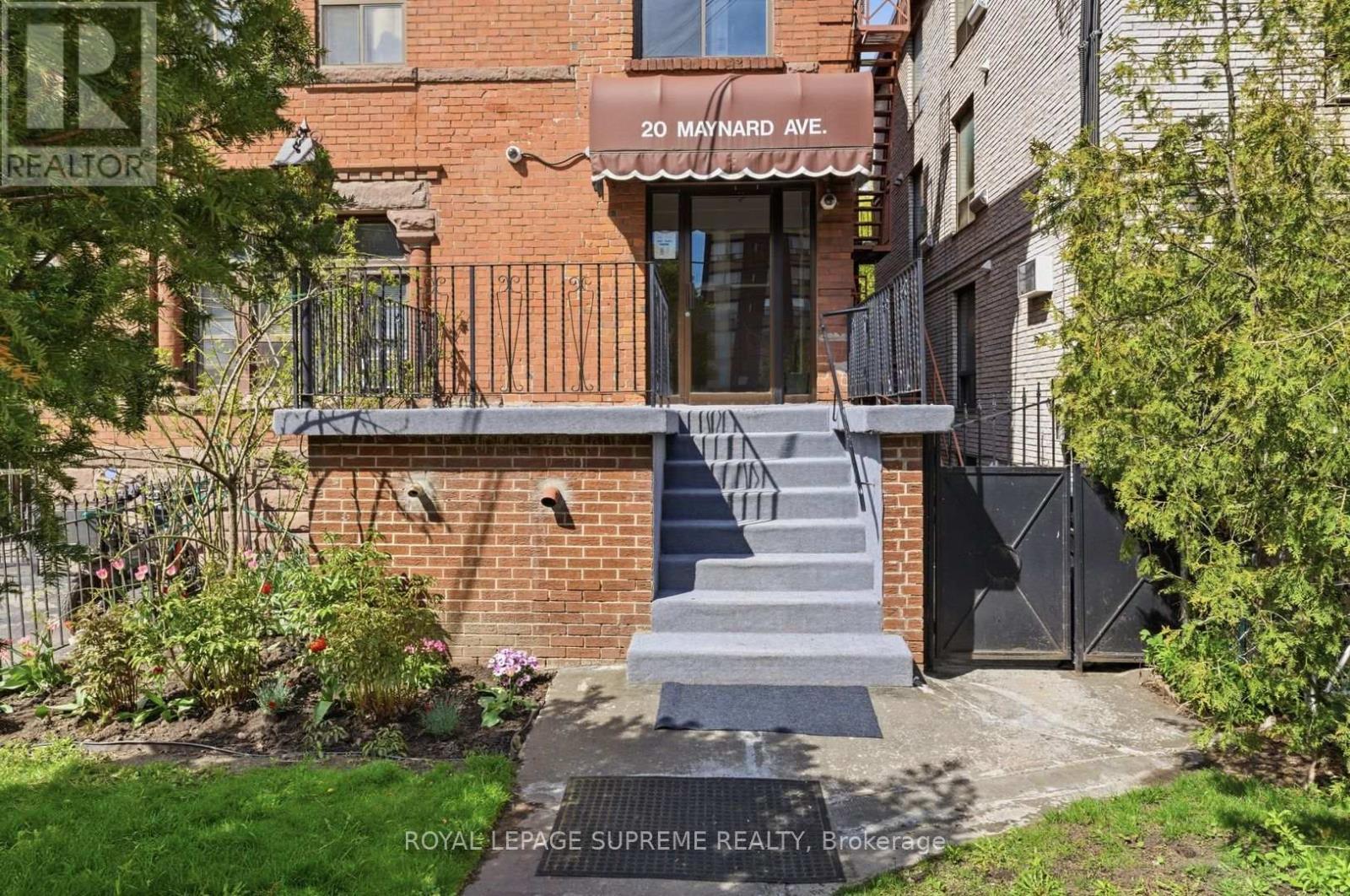 












20 MAYNARD AVENUE

,
Toronto,




Ontario
M6K2Z9

