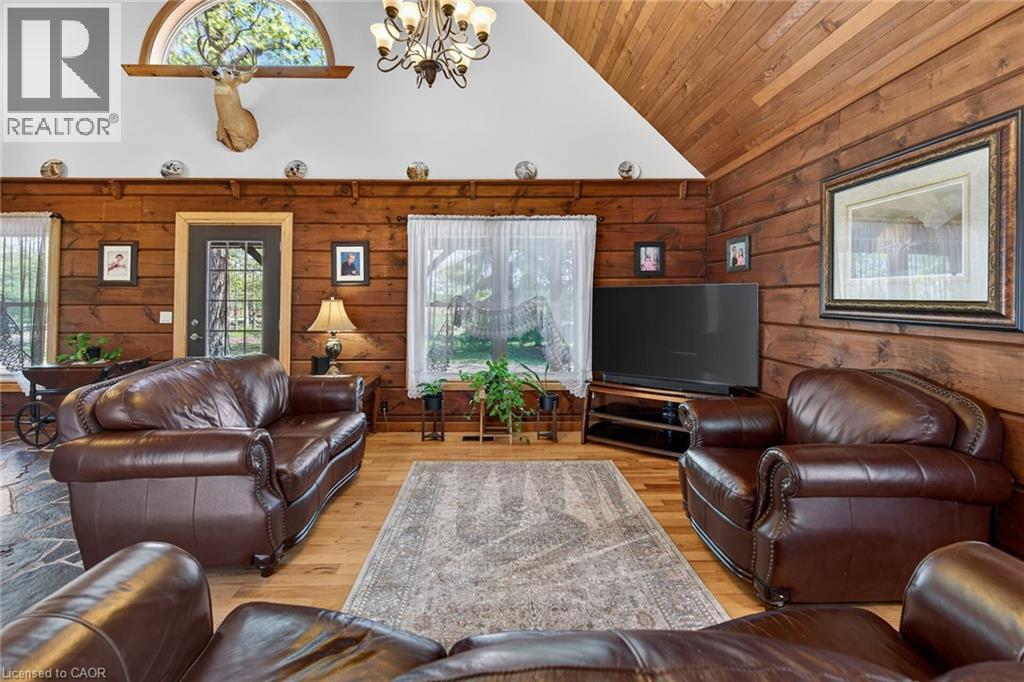 












664 CONCESSION 3 Road

,
Fisherville,




Ontario
N0A1G0

