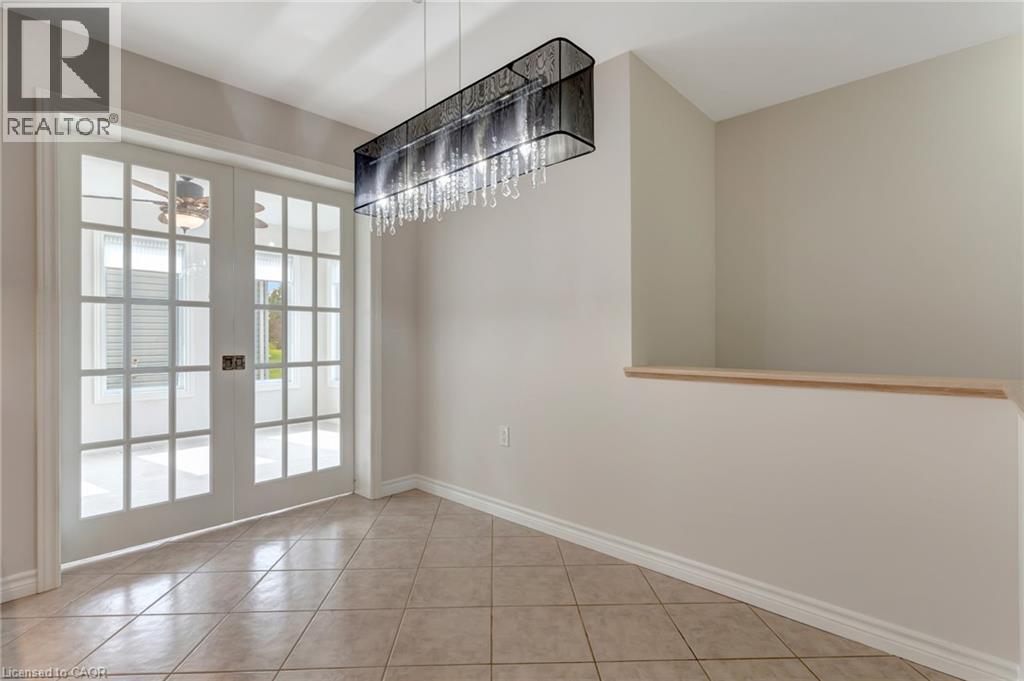 












121 CRUMLIN Lane

,
Freelton,




Ontario
L8B1A5

