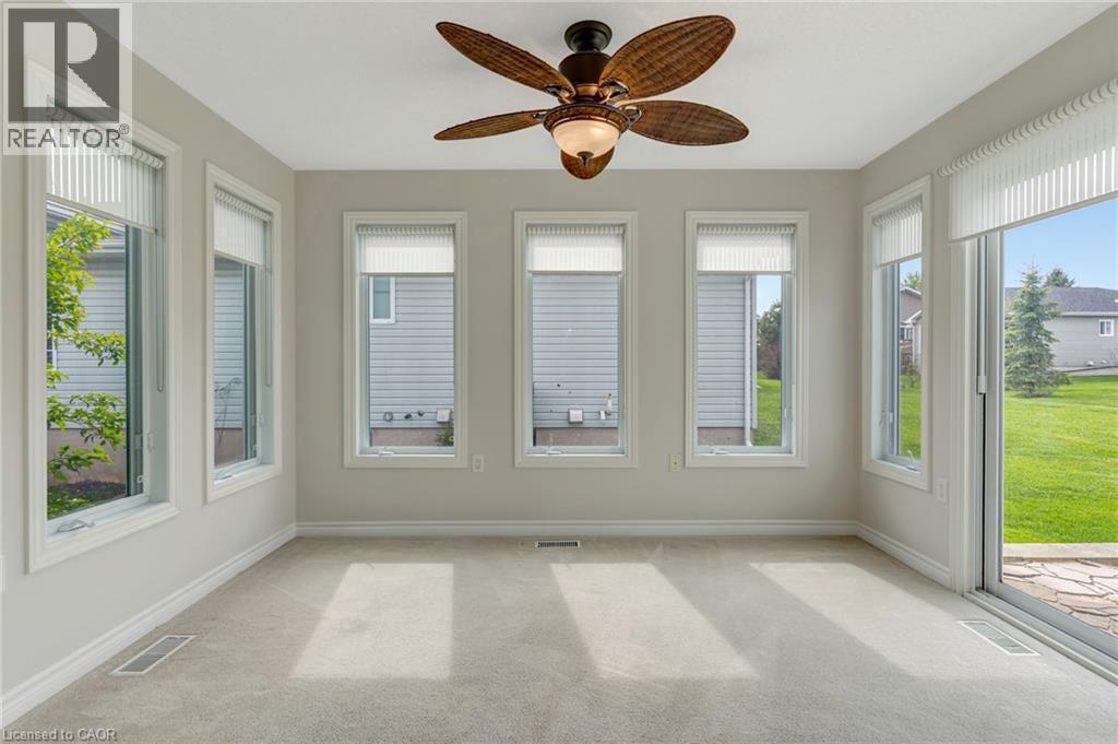 












121 CRUMLIN Lane

,
Freelton,




Ontario
L8B1A5

