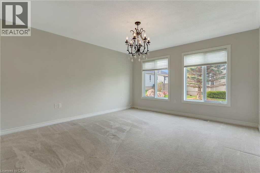 












121 CRUMLIN Lane

,
Freelton,




Ontario
L8B1A5

