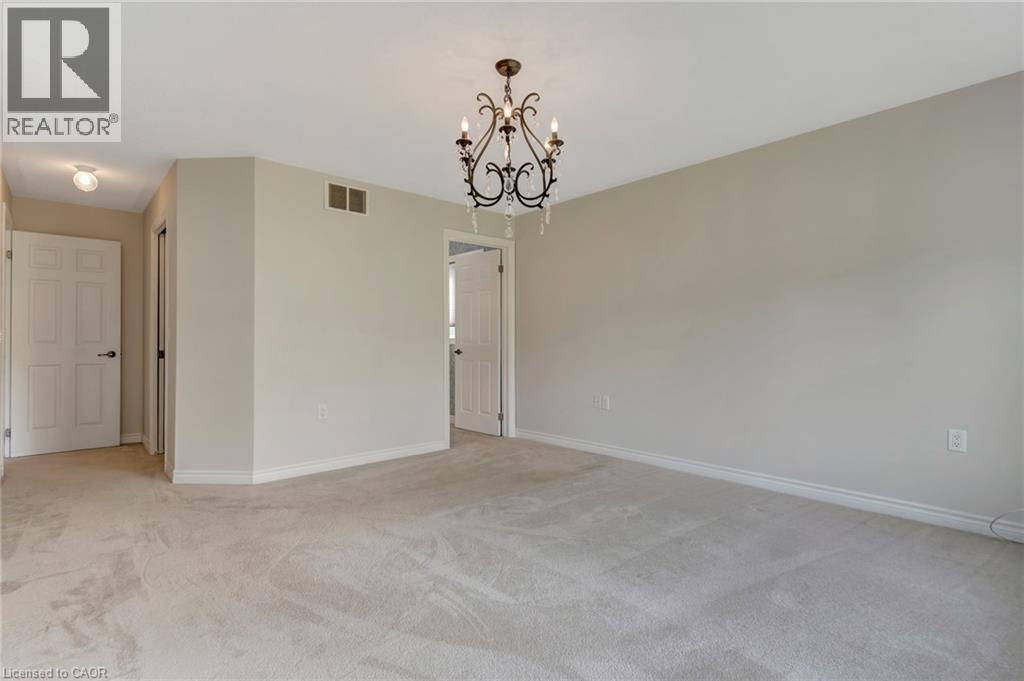 












121 CRUMLIN Lane

,
Freelton,




Ontario
L8B1A5

