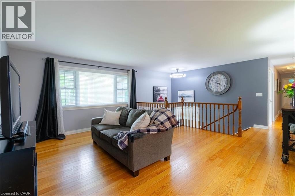 












111 DECOU Road

,
Simcoe,




Ontario
N3Y4K2


