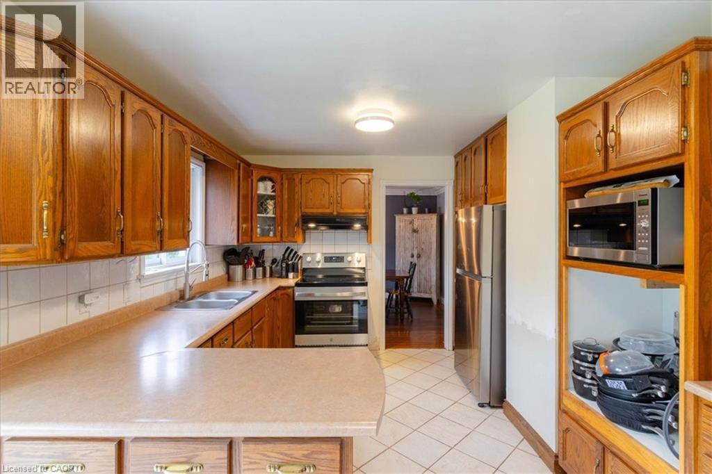 












111 DECOU Road

,
Simcoe,




Ontario
N3Y4K2

