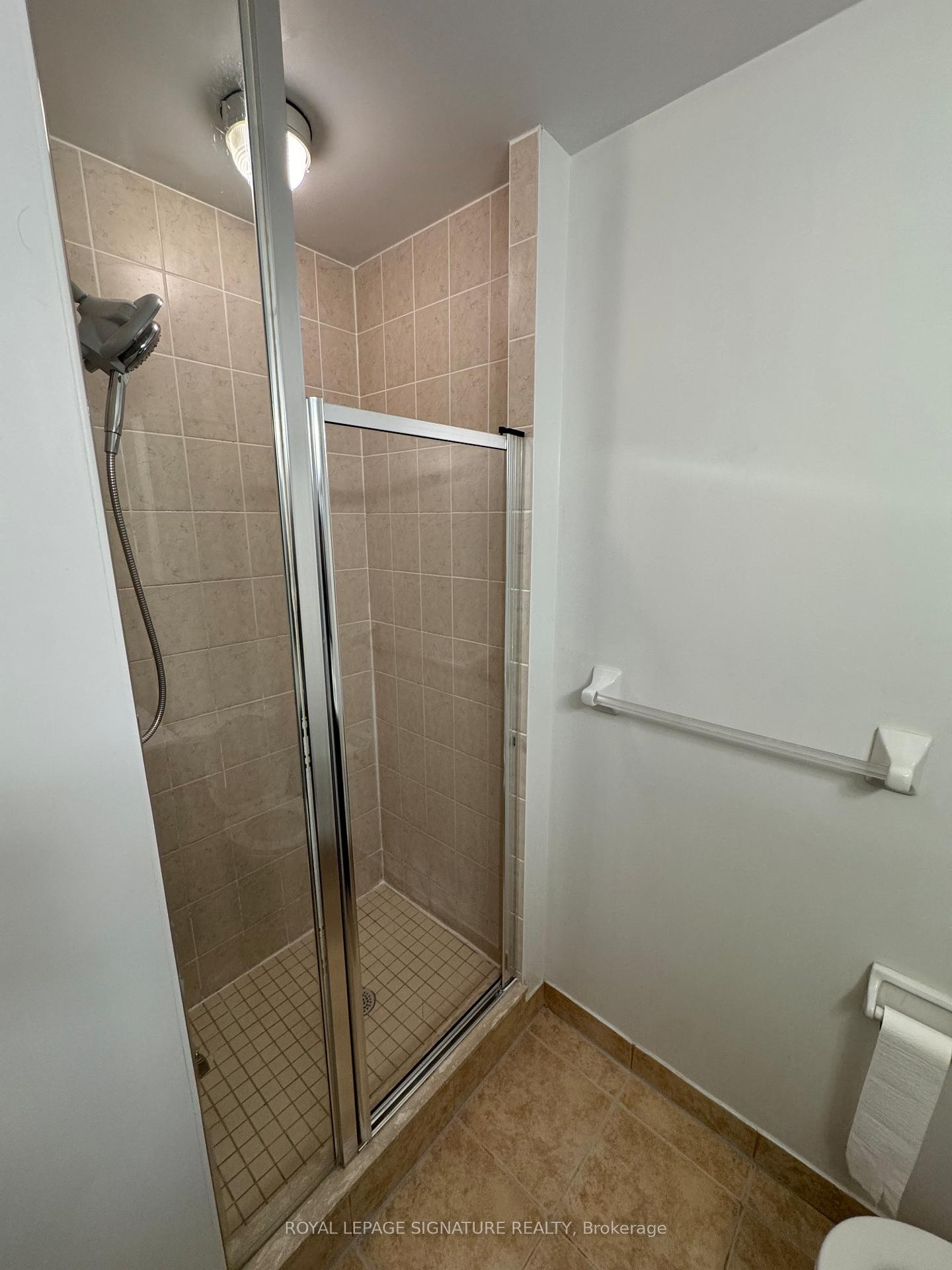 









220


Victoria

Street, 1702,
Toronto,




ON
M5B 2R6

