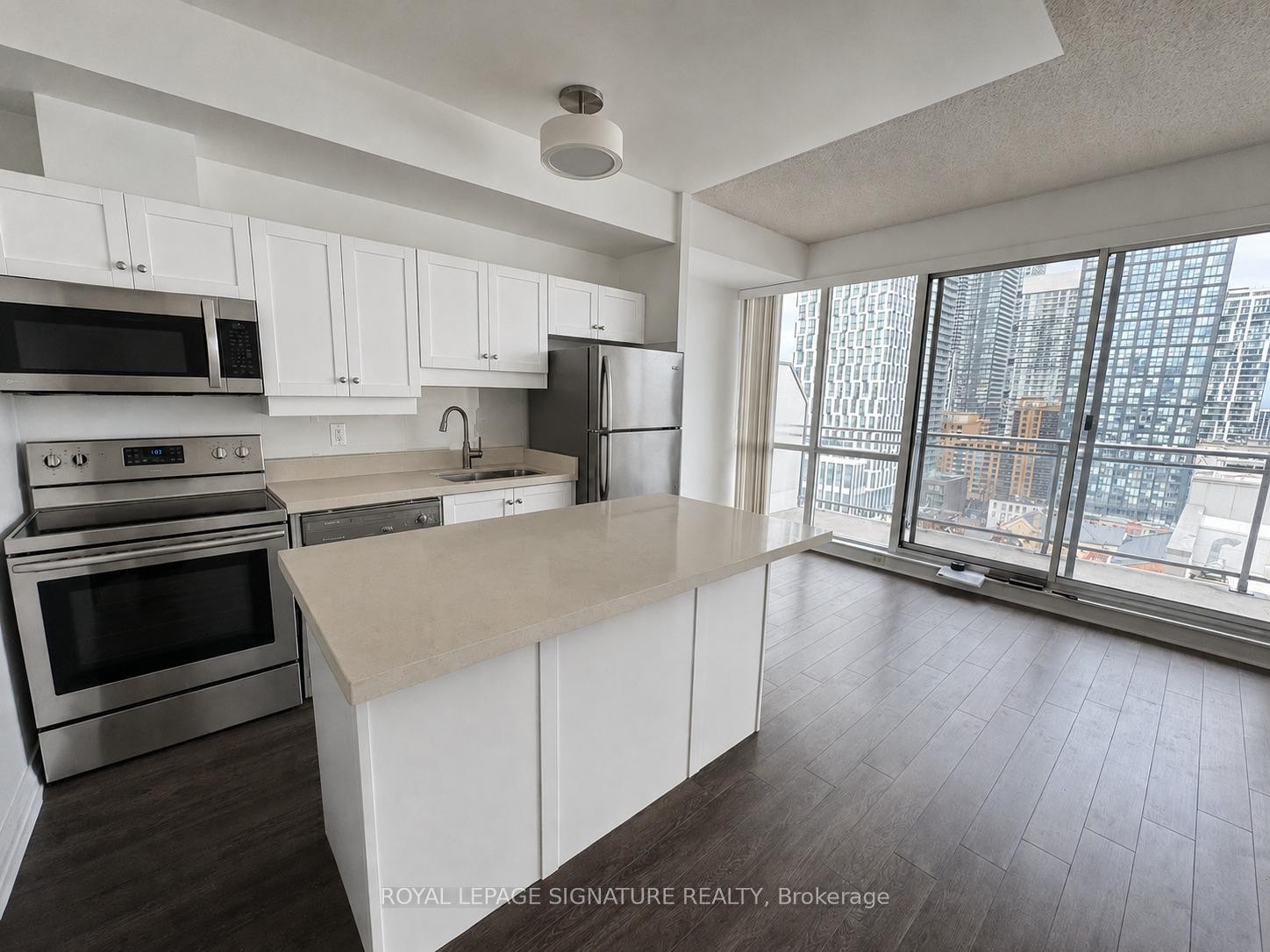 









220


Victoria

Street, 1702,
Toronto,




ON
M5B 2R6

