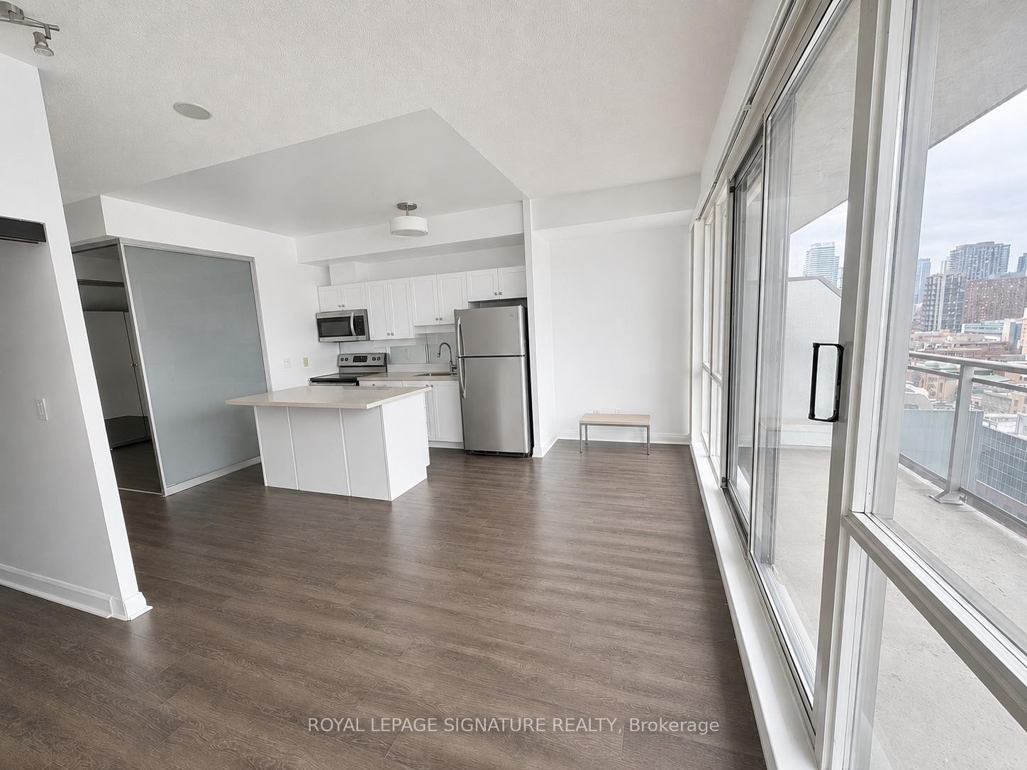 









220


Victoria

Street, 1702,
Toronto,




ON
M5B 2R6

