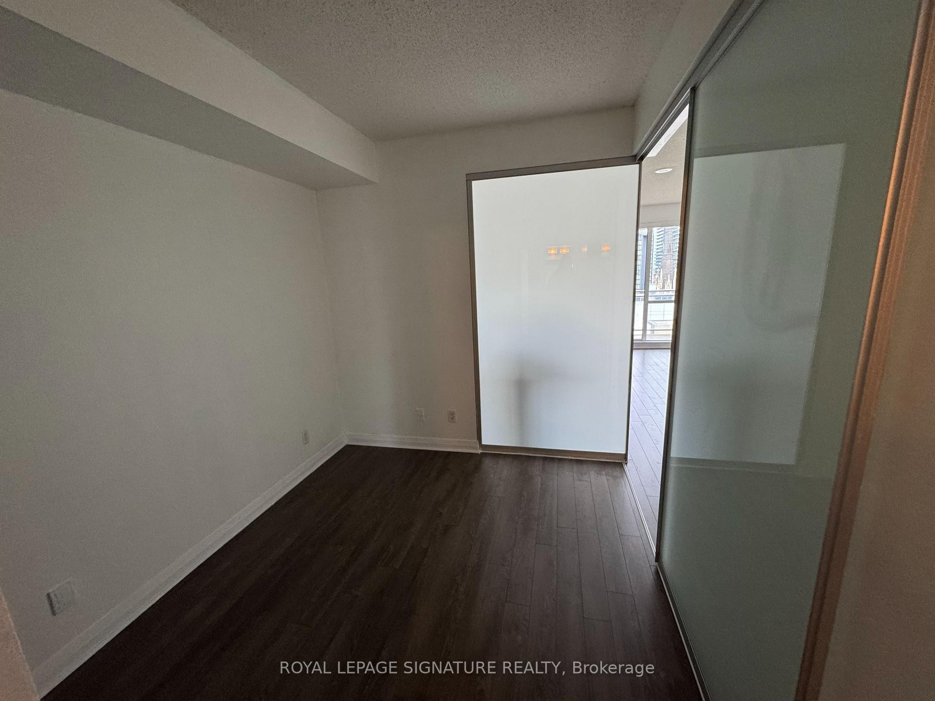 









220


Victoria

Street, 1702,
Toronto,




ON
M5B 2R6

