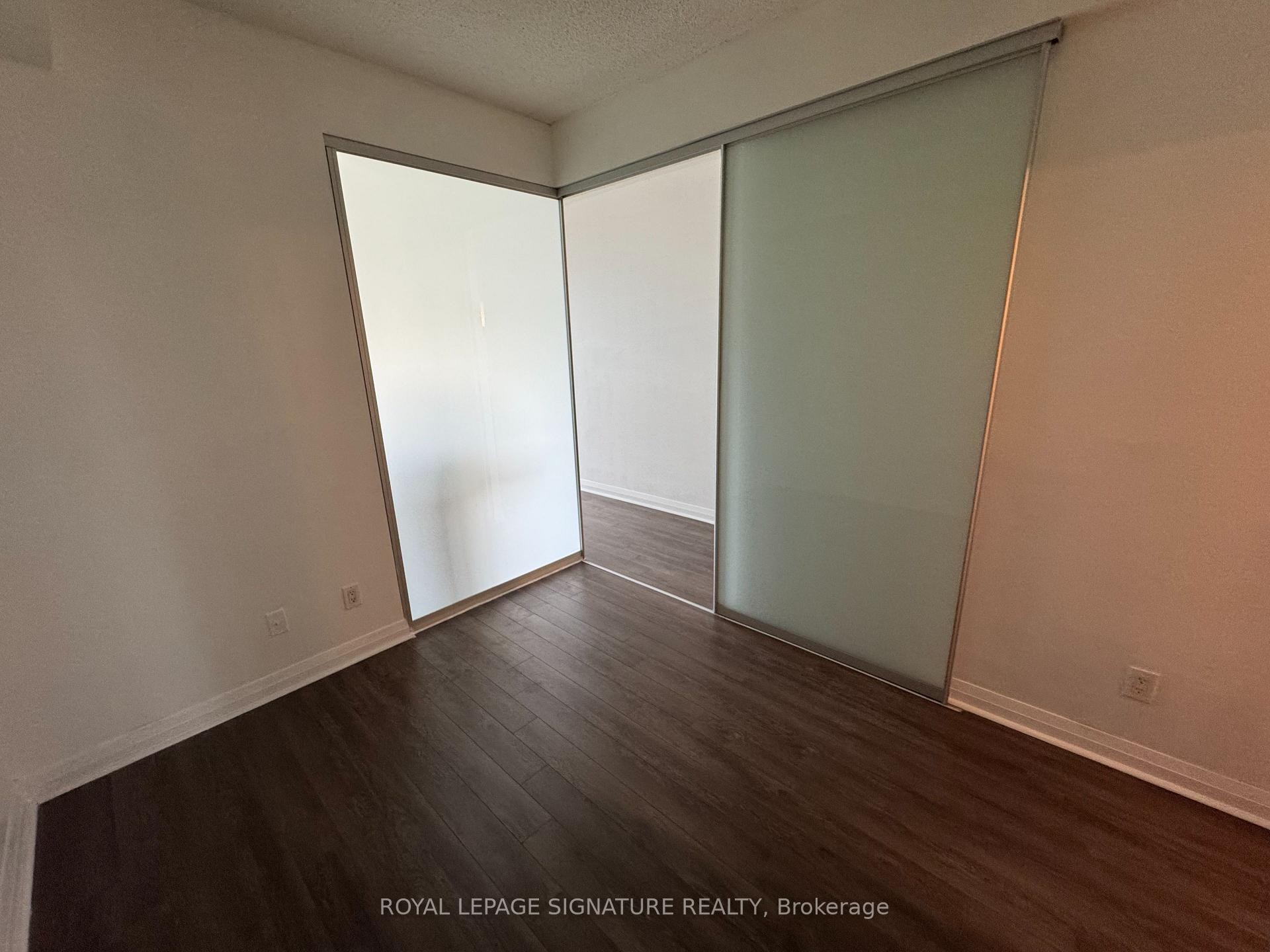 









220


Victoria

Street, 1702,
Toronto,




ON
M5B 2R6

