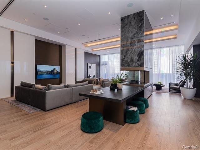 









720


Place Jacques-Cartier

, 2905,
Montréal (Ville-Marie),




QC
H3C1A1

