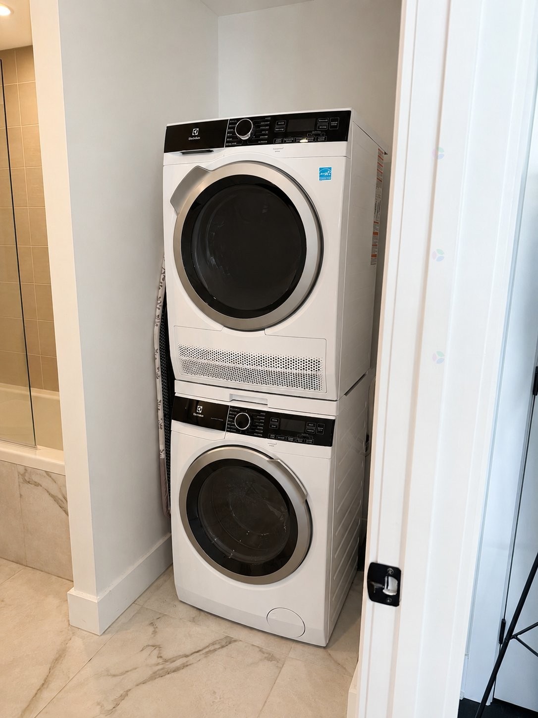 









720


Place Jacques-Cartier

, 2905,
Montréal (Ville-Marie),




QC
H3C1A1

