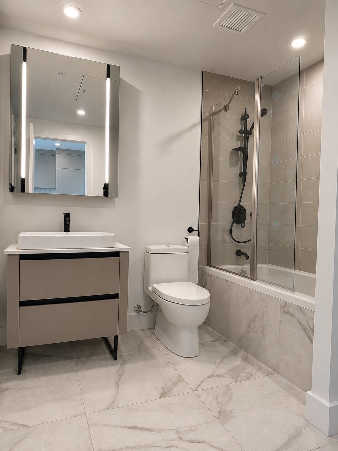 









720


Place Jacques-Cartier

, 2905,
Montréal (Ville-Marie),




QC
H3C1A1

