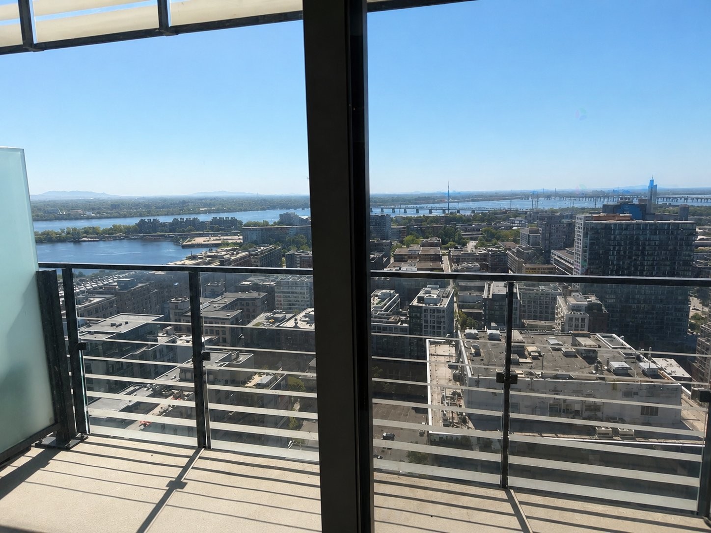 









720


Place Jacques-Cartier

, 2905,
Montréal (Ville-Marie),




QC
H3C1A1


