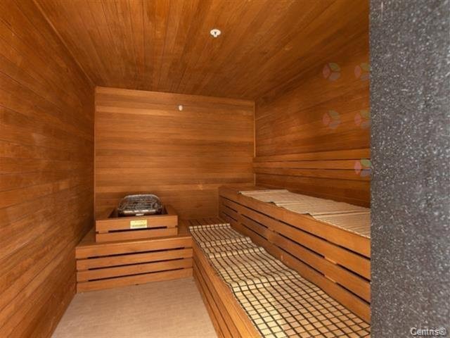 









720


Place Jacques-Cartier

, 2905,
Montréal (Ville-Marie),




QC
H3C1A1

