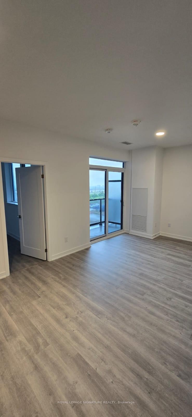 









5105


Hurontario

Street, 603,
Mississauga,




ON
L4Z 3X7

