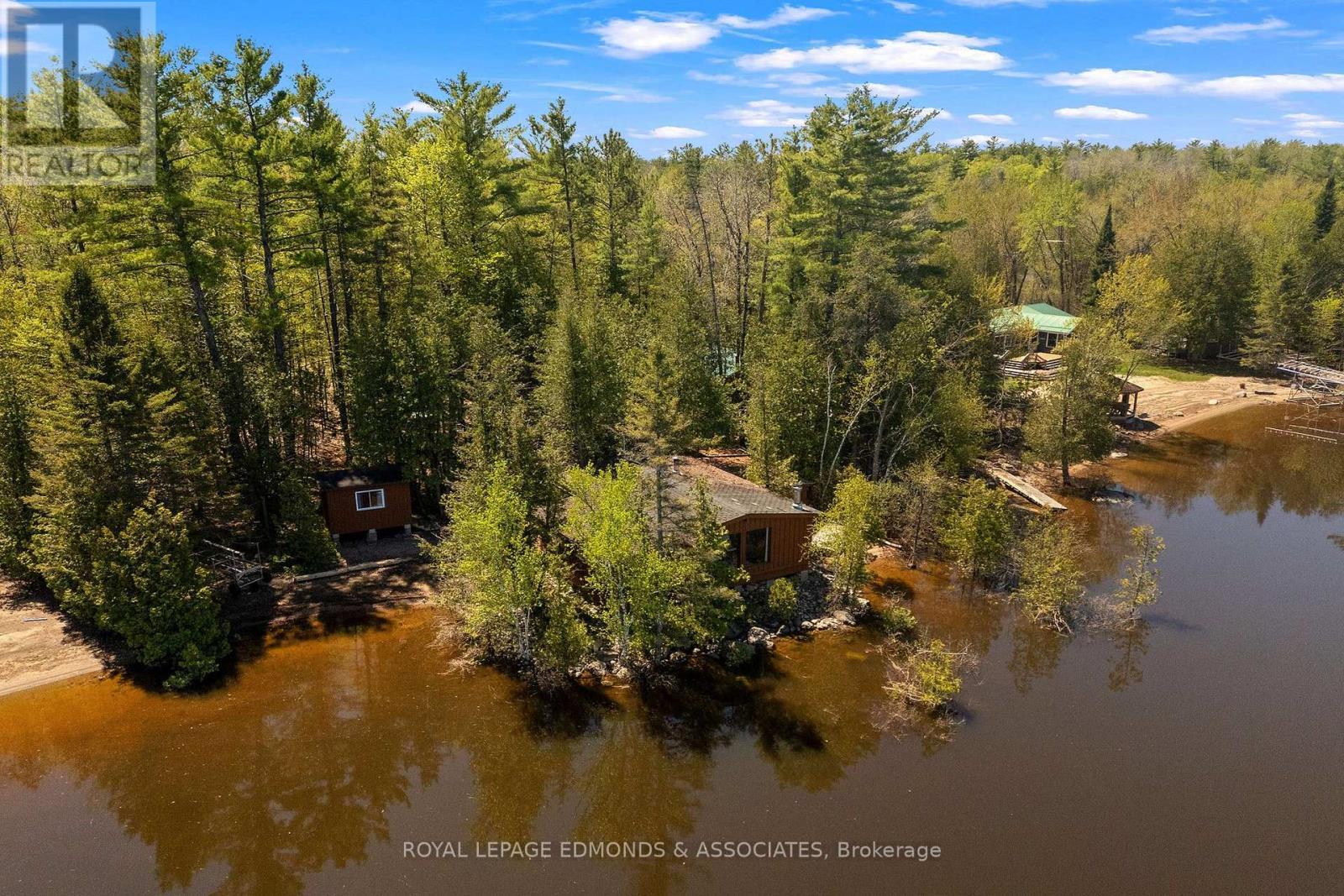 












30 ORVILLES TRAIL

,
Whitewater Region,




Ontario
K0J2L0

