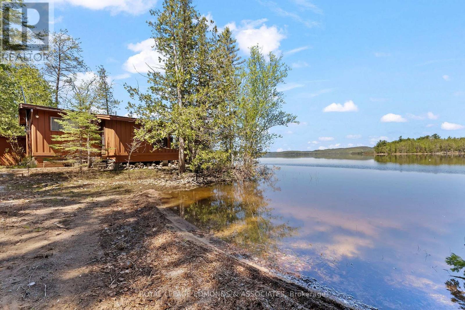 












30 ORVILLES TRAIL

,
Whitewater Region,




Ontario
K0J2L0

