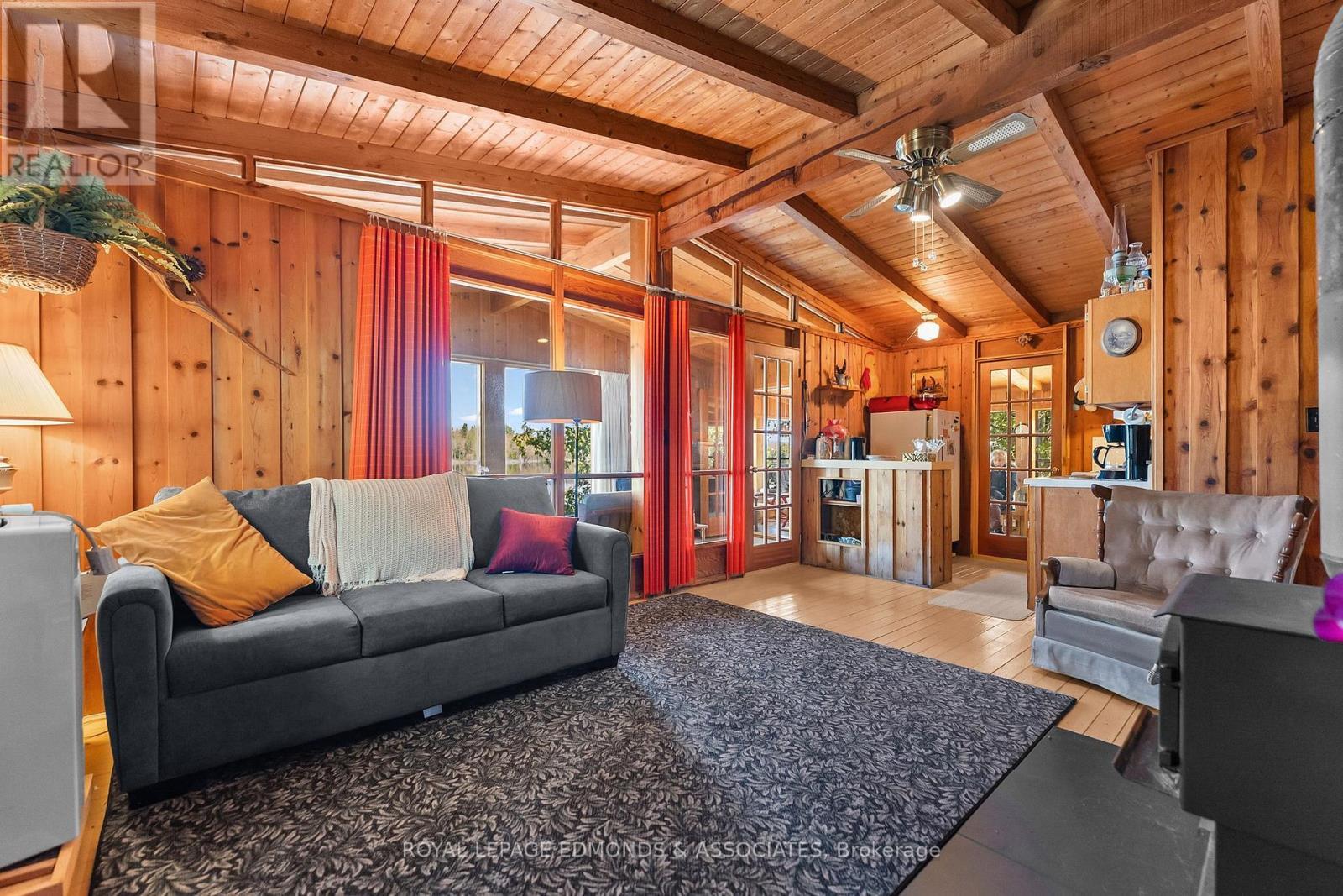 












30 ORVILLES TRAIL

,
Whitewater Region,




Ontario
K0J2L0

