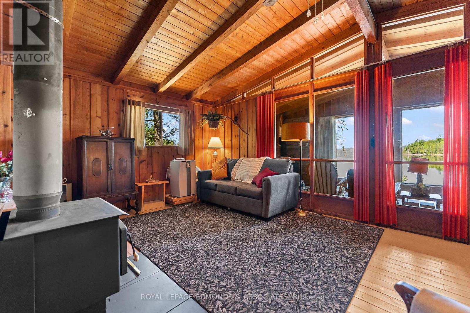 












30 ORVILLES TRAIL

,
Whitewater Region,




Ontario
K0J2L0

